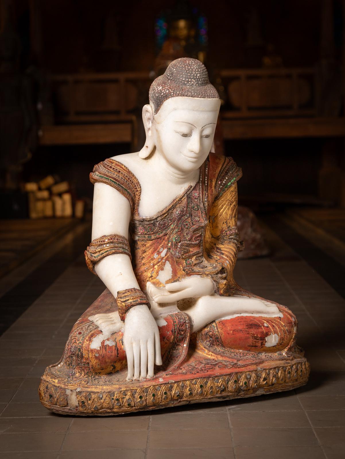 19th century Very special marble Burmese Buddha statue from Burma For Sale 2