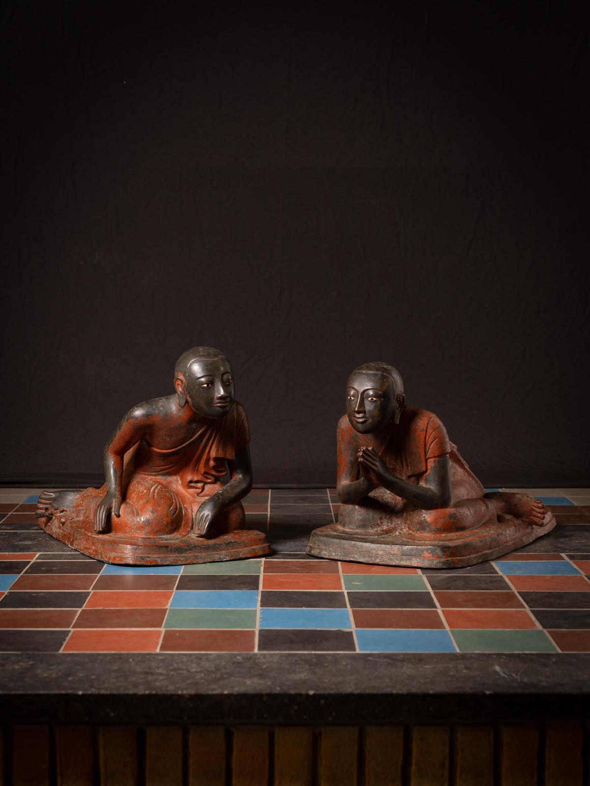 19th century very special pair of antique bronze Monk statues from Burma For Sale 14