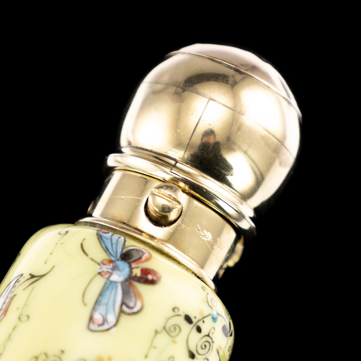 Victorian 18-Karat Gold and Enamel Scent Bottle, Sampson Mordan, circa 1880 7