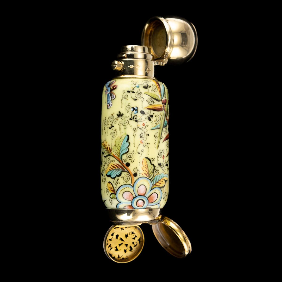 Victorian 18-Karat Gold and Enamel Scent Bottle, Sampson Mordan, circa 1880 1