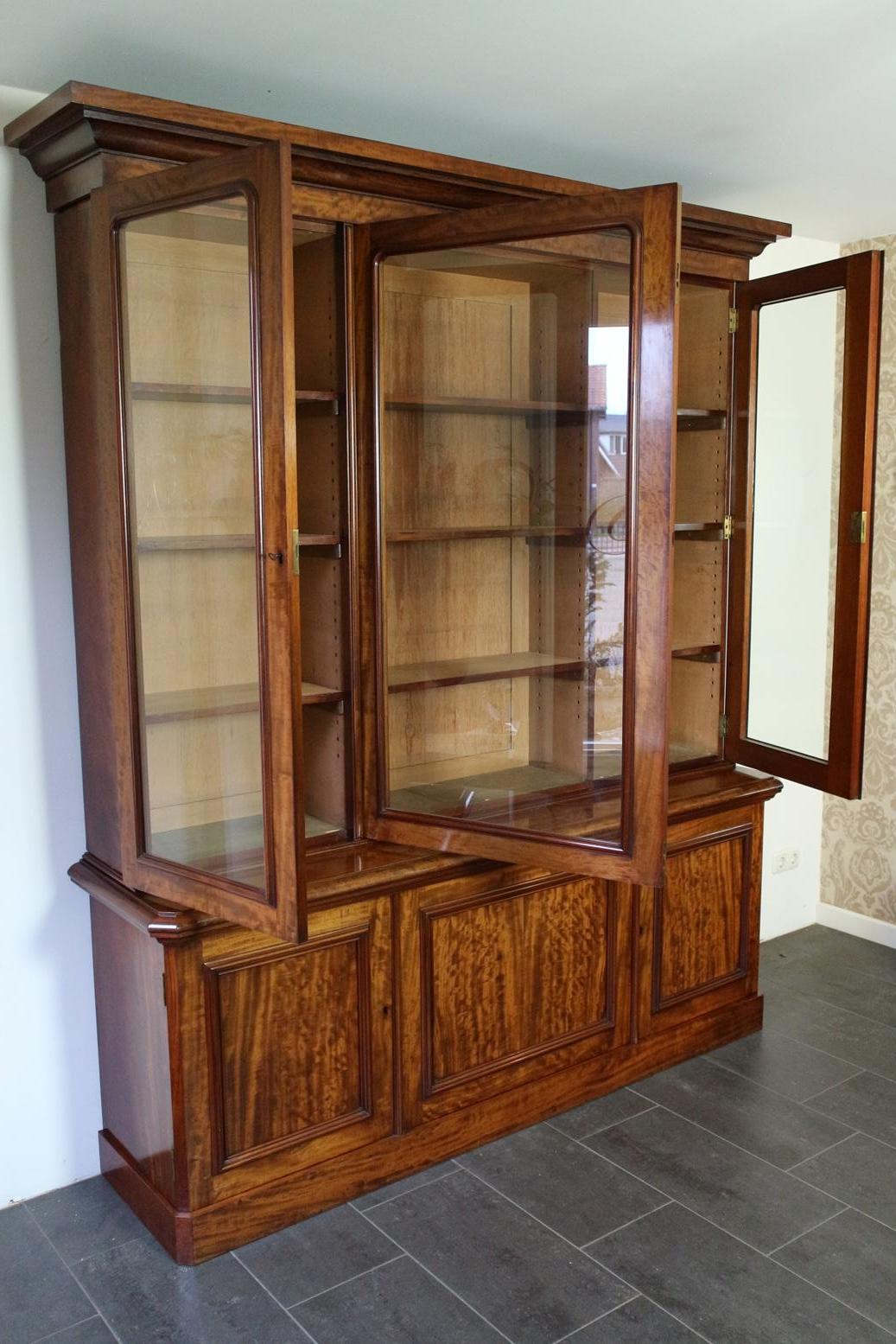 19th Century Victorian 6 Door Mahogany Bookcase 3