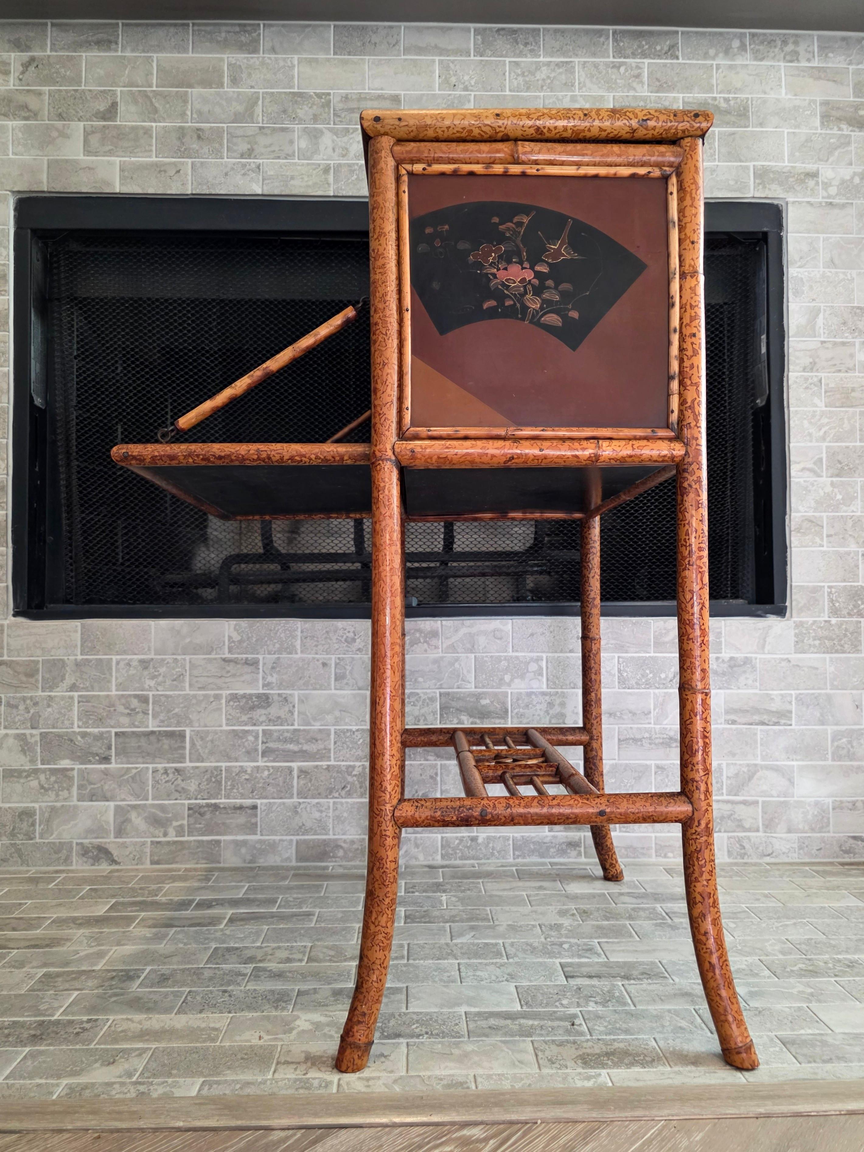 Table d'appoint en bambou pour la couture, 19e siècle, Aesthetic Movement, Chine en vente 7