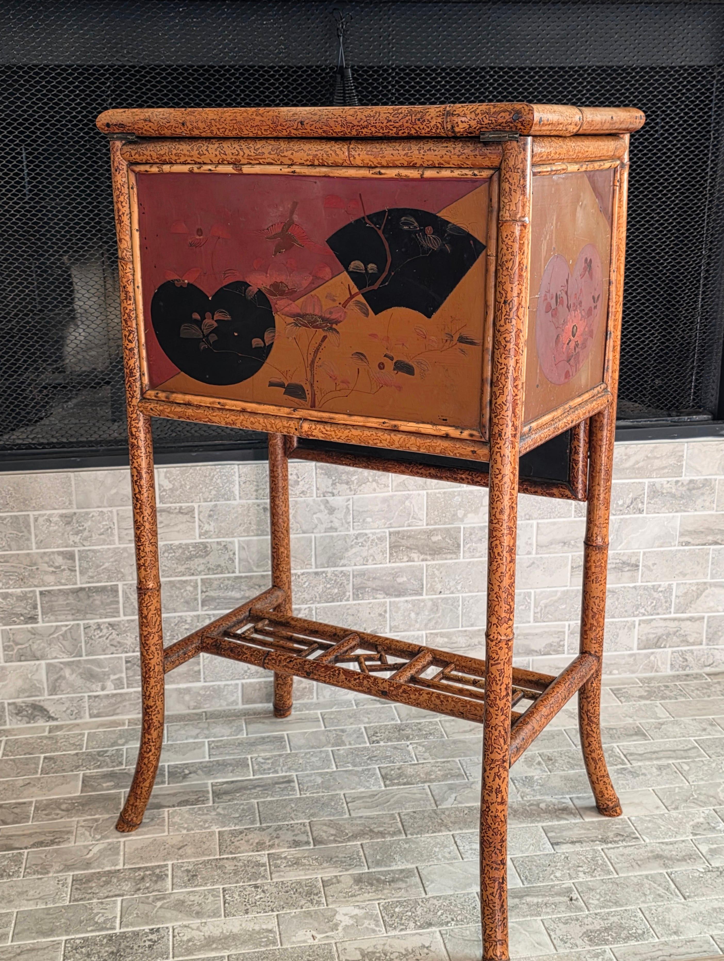 Table d'appoint en bambou pour la couture, 19e siècle, Aesthetic Movement, Chine en vente 8