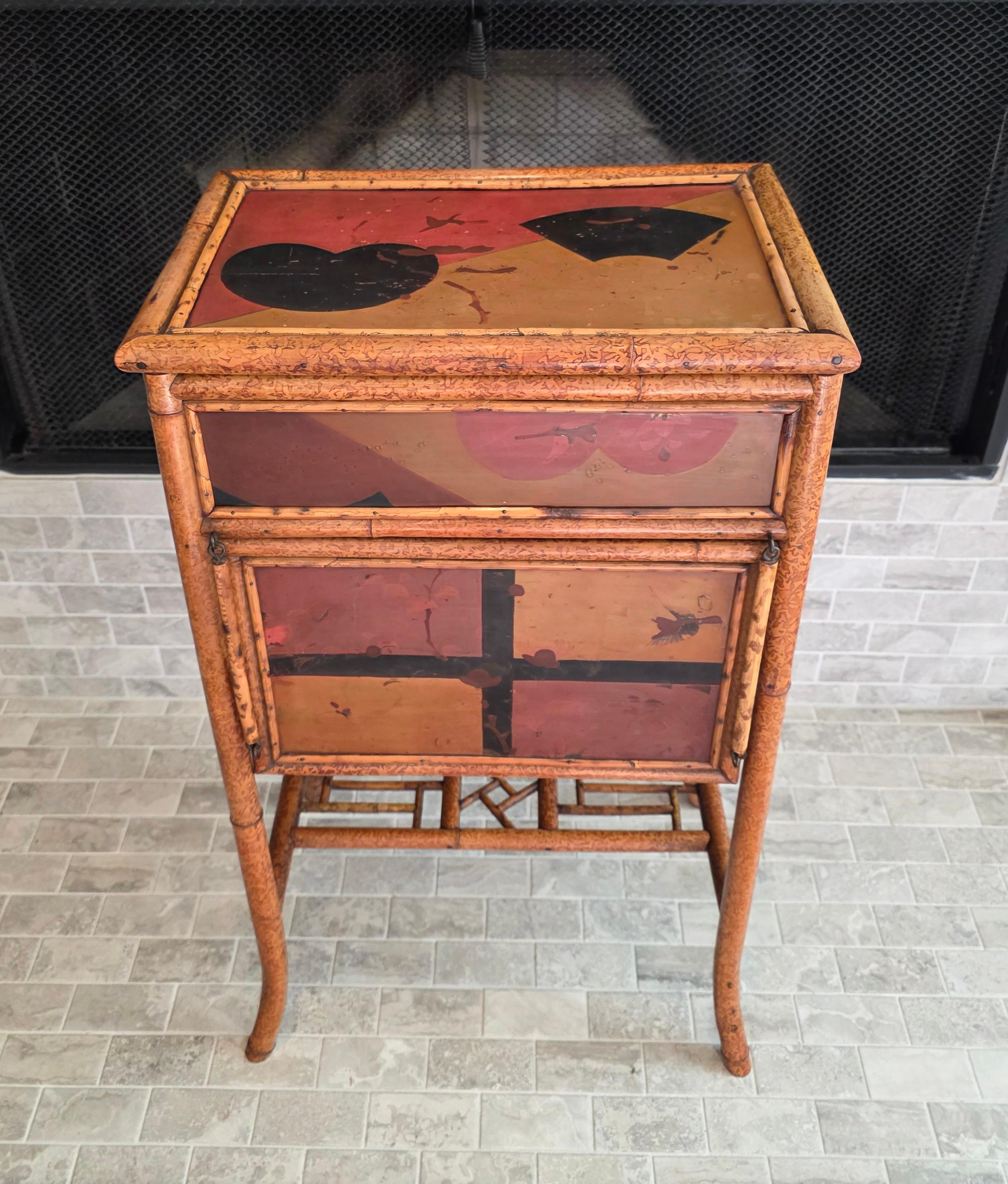 Table d'appoint en bambou pour la couture, 19e siècle, Aesthetic Movement, Chine en vente 1