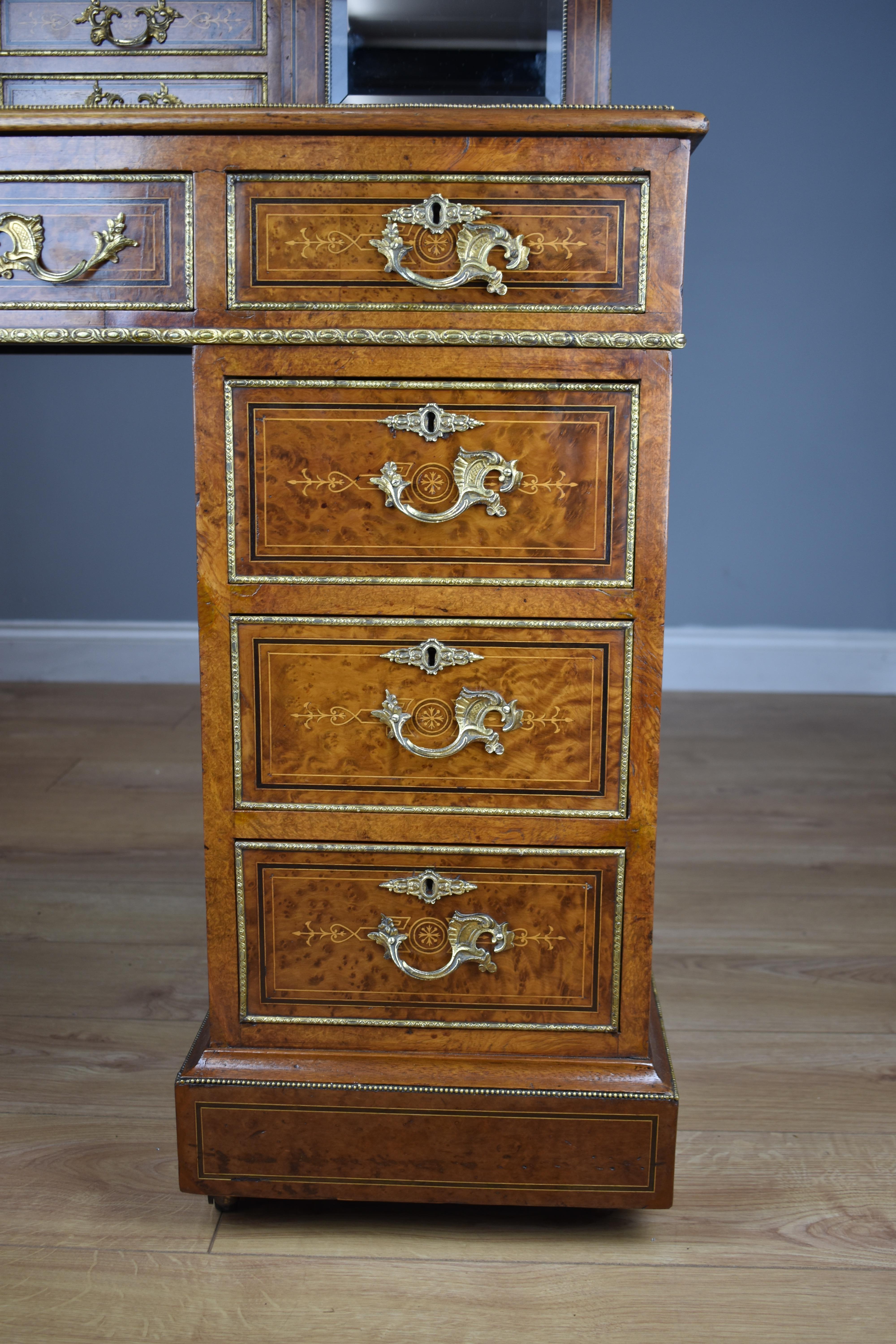 19th Century Victorian Amboyna Inlaid Pedestal Desk For Sale 15