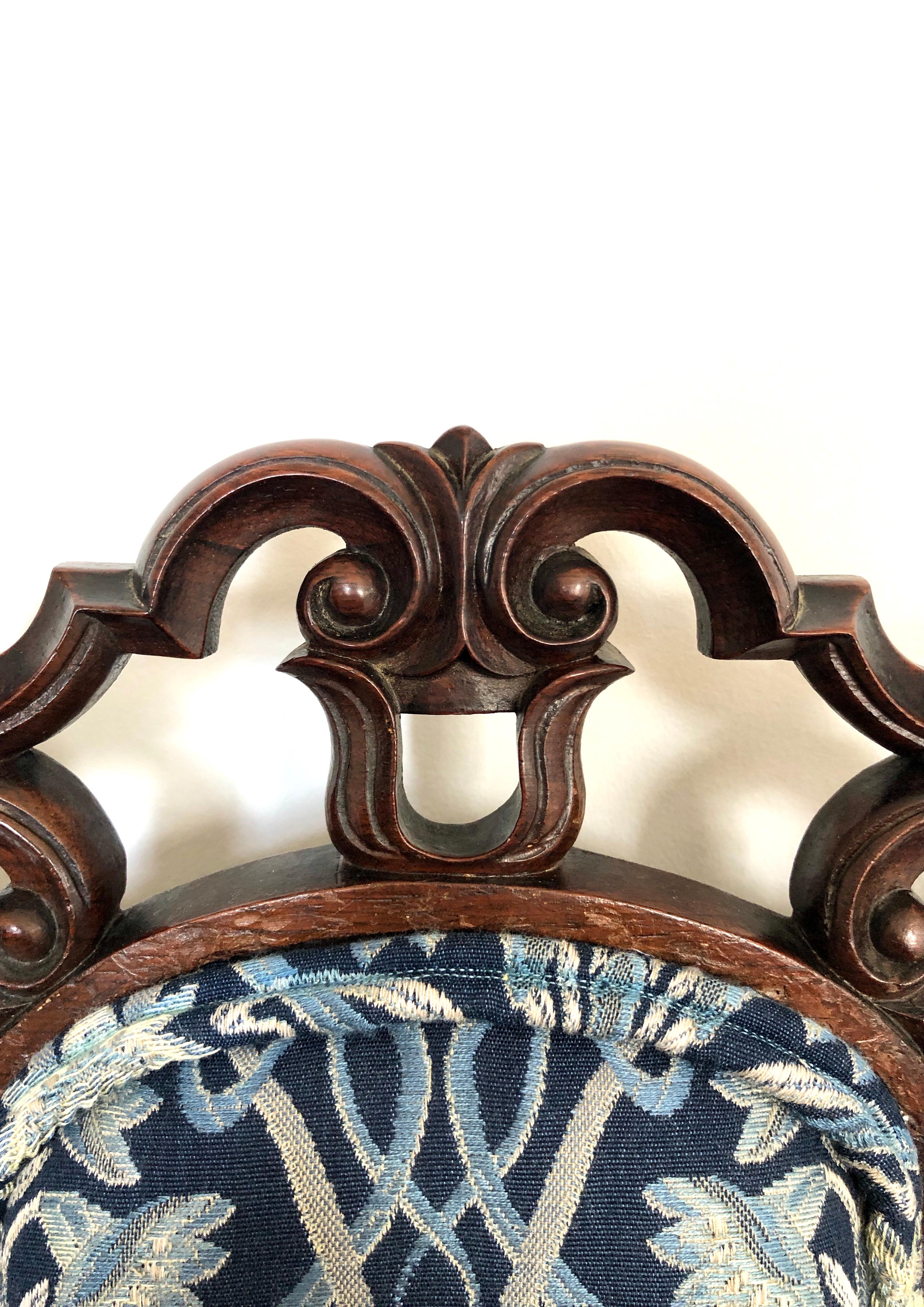 19th Century Victorian Antique Carved Mahogany Hall/Side Chair In Good Condition In Suffolk, GB