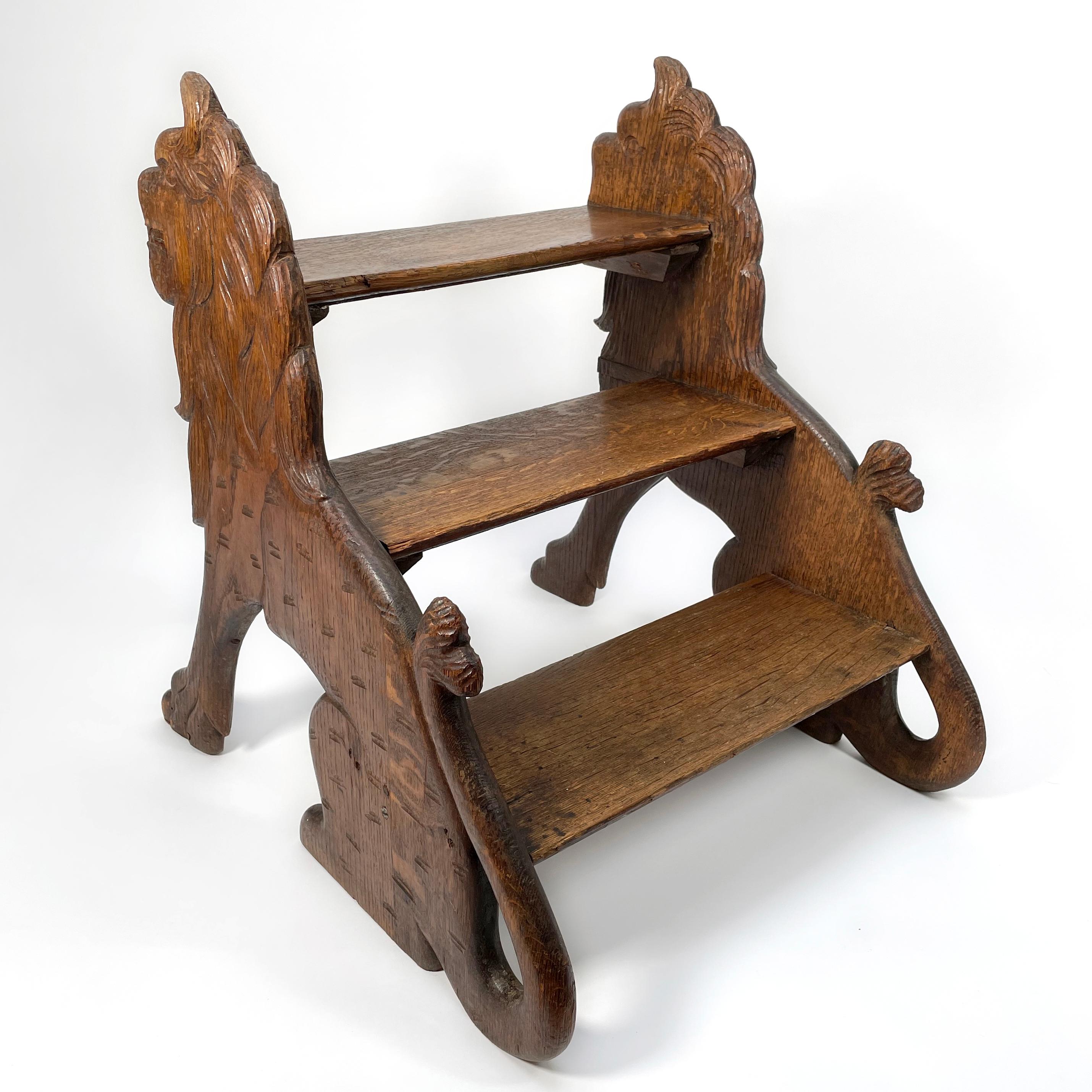 European 19th Century Victorian Antique Carved Oak Shaped as Lions Library Steps Ladder