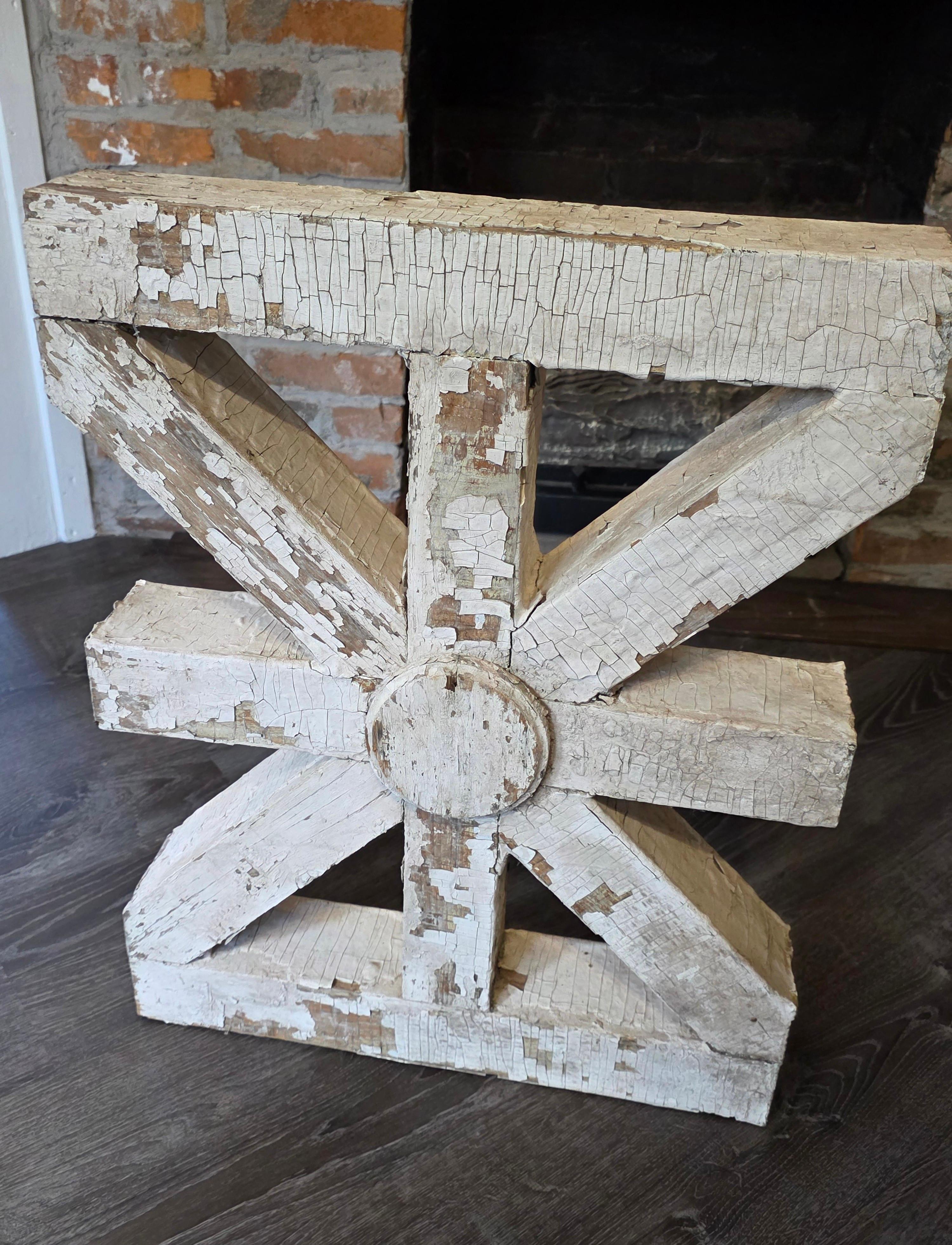 Vittoriano Elemento di ringhiera in legno bianco dipinto di recupero architettonico vittoriano del XIX secolo in vendita