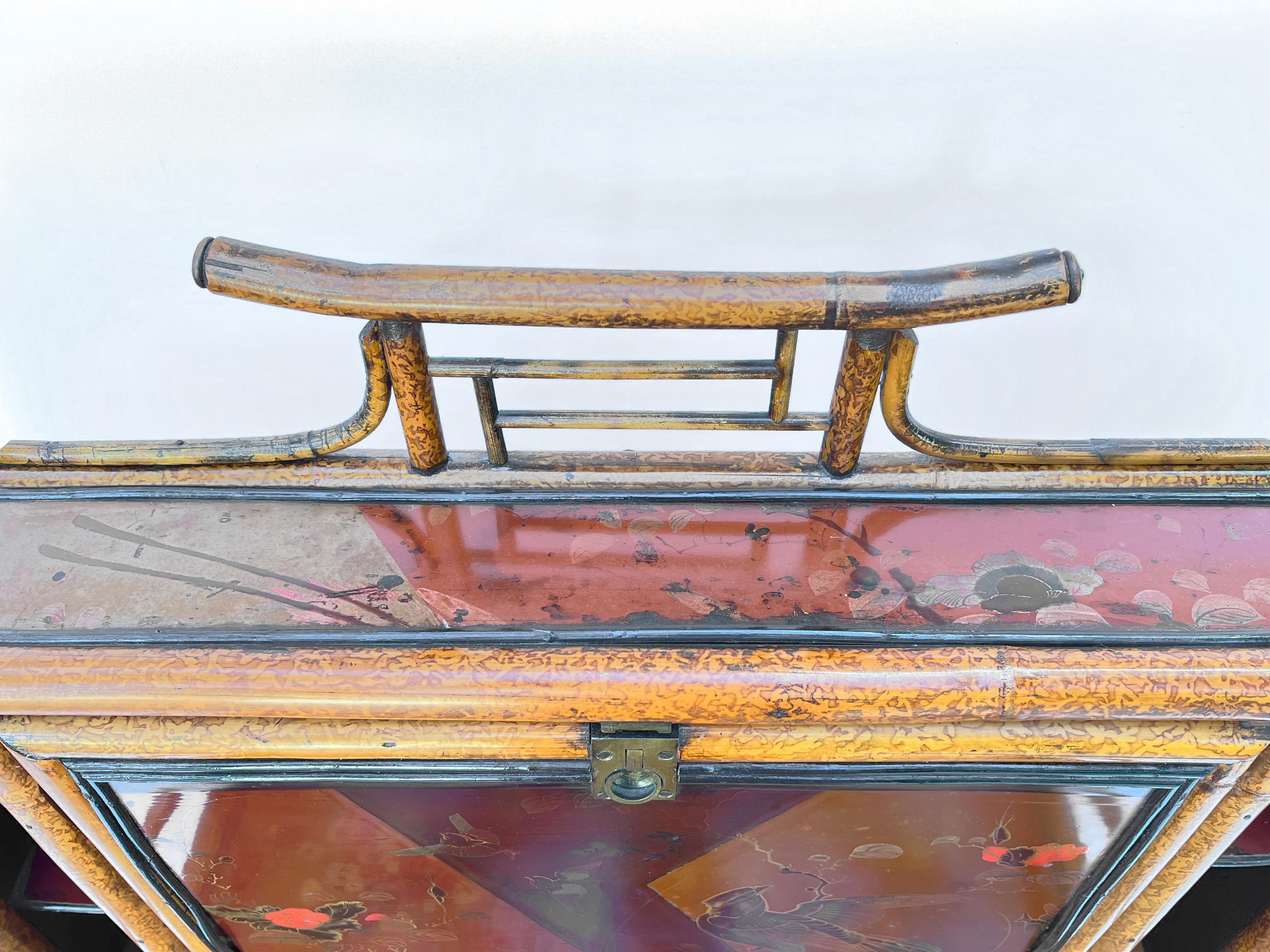 Bambù Scrivania vittoriana del XIX secolo in bambù laccato Chinoiserie Secretaire in vendita