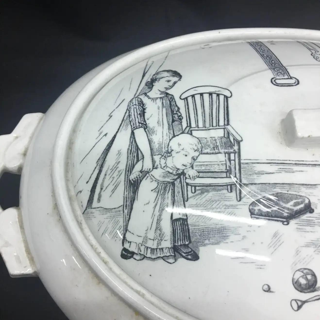Viktorianische schwarz-weiße britische Suppenterrine aus Keramik des 19. Jahrhunderts (Englisch) im Angebot