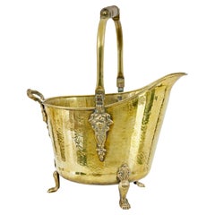 Outils et pots de cheminée victoriens