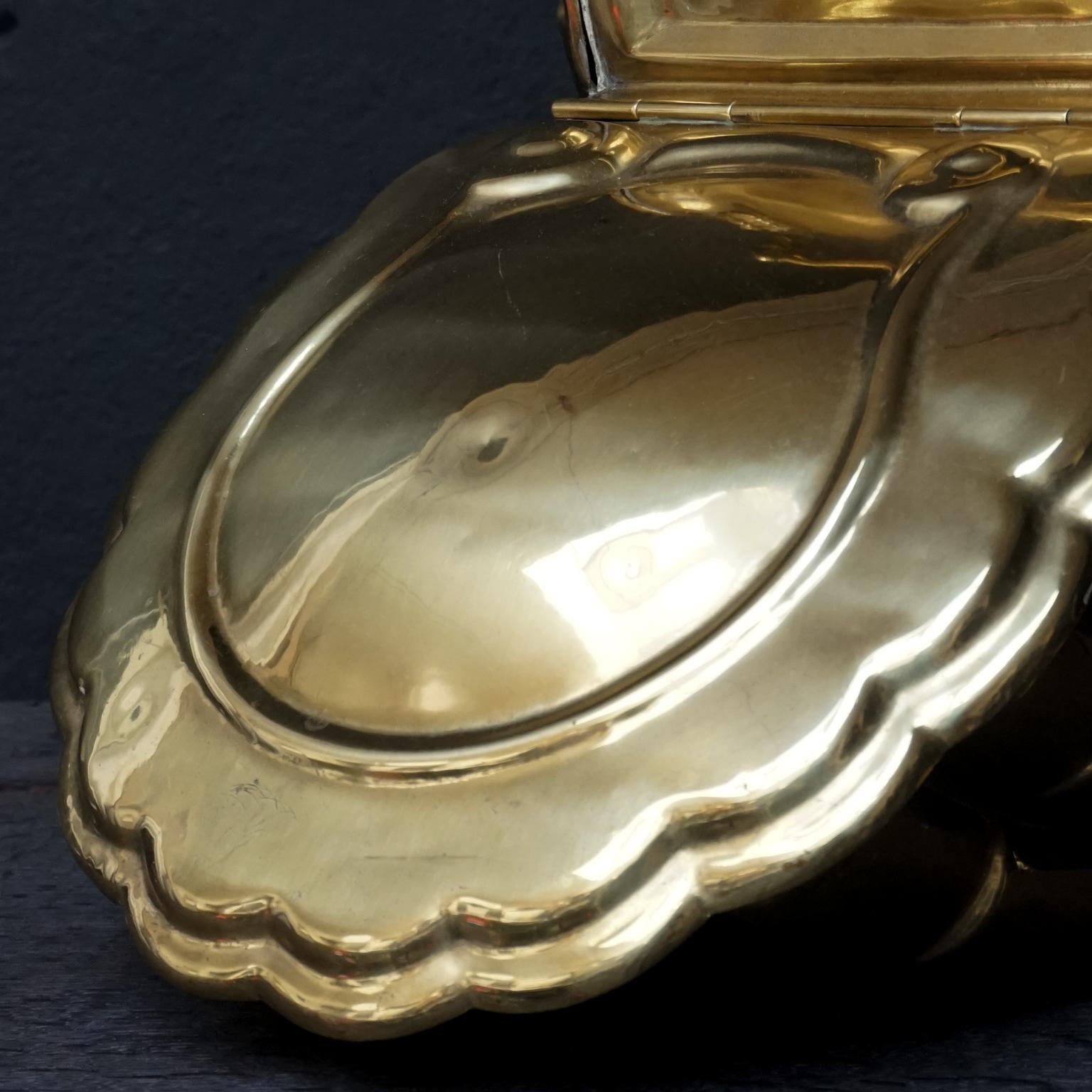 19th Century Victorian Brass Nautilus Shell Shaped Coal Scuttle or Purdonium For Sale 12