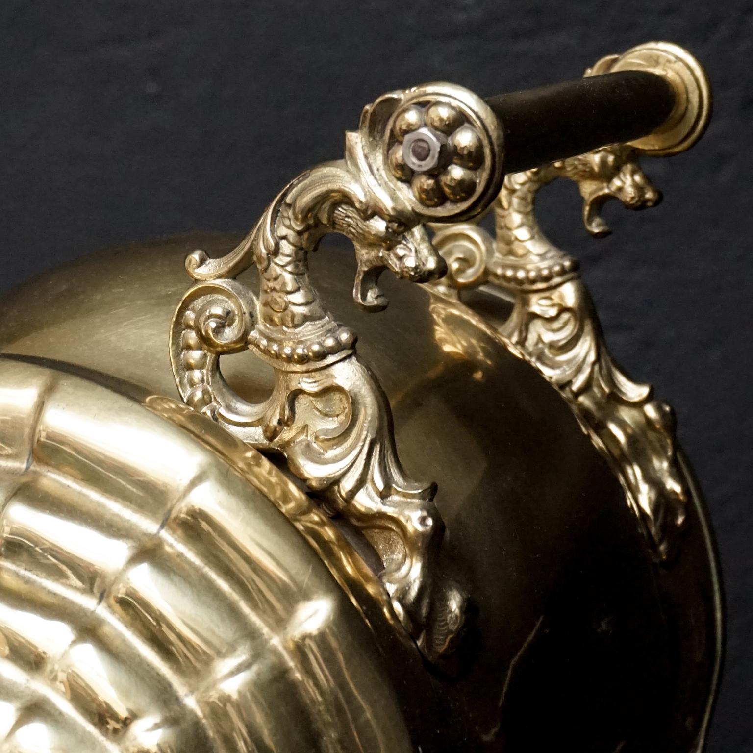 19th Century Victorian Brass Nautilus Shell Shaped Coal Scuttle or Purdonium For Sale 1