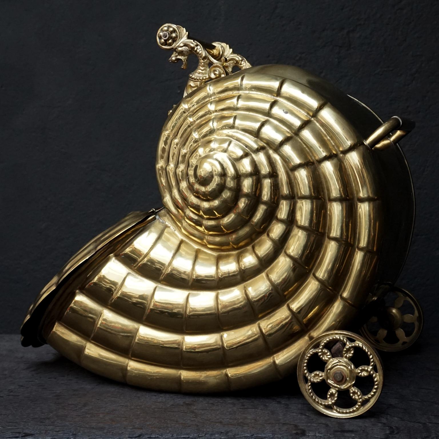 19th Century Victorian Brass Nautilus Shell Shaped Coal Scuttle or Purdonium For Sale 3