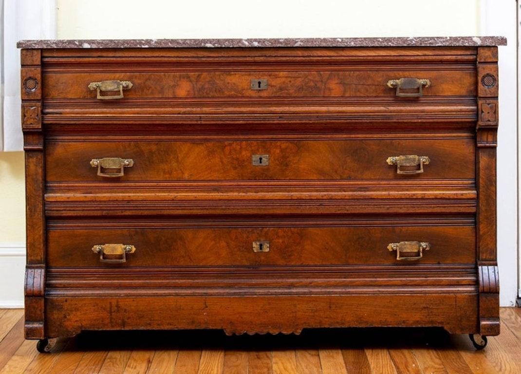 19th Century Victorian Burled Walnut Chest of Drawers In Good Condition For Sale In Forney, TX