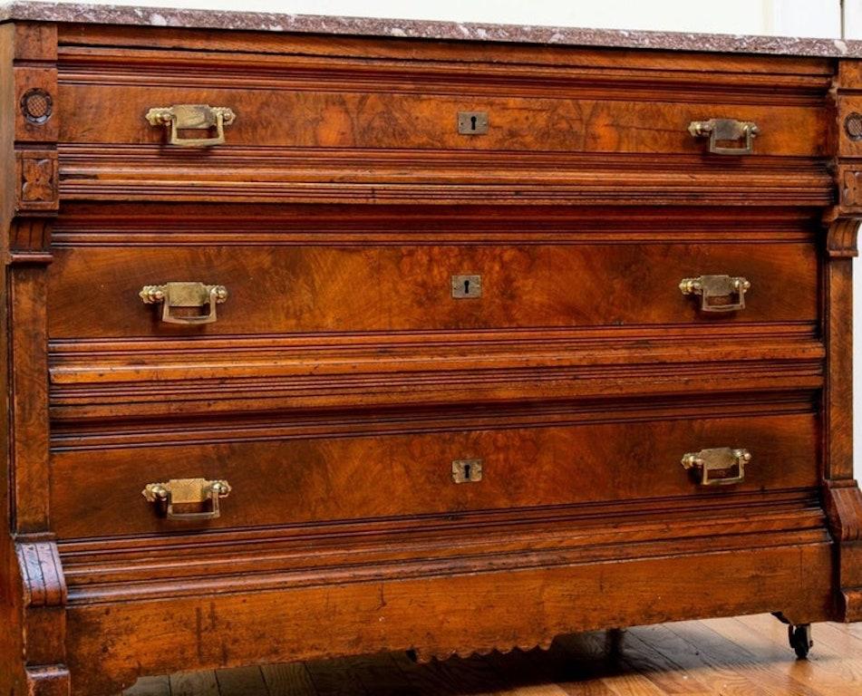 19th Century Victorian Burled Walnut Chest of Drawers For Sale 1