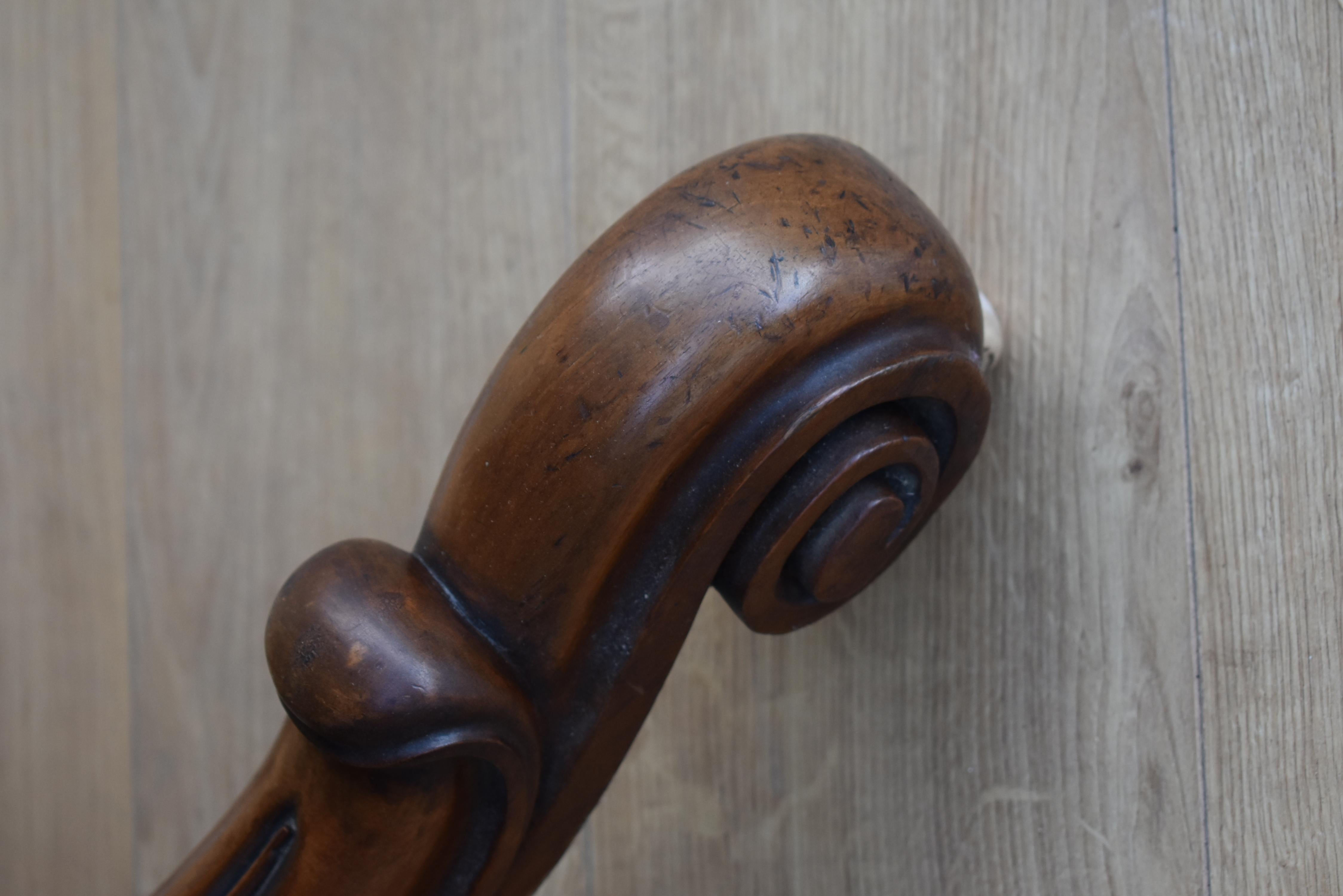 19th Century Victorian Burr Walnut Inlaid Centre Table 1