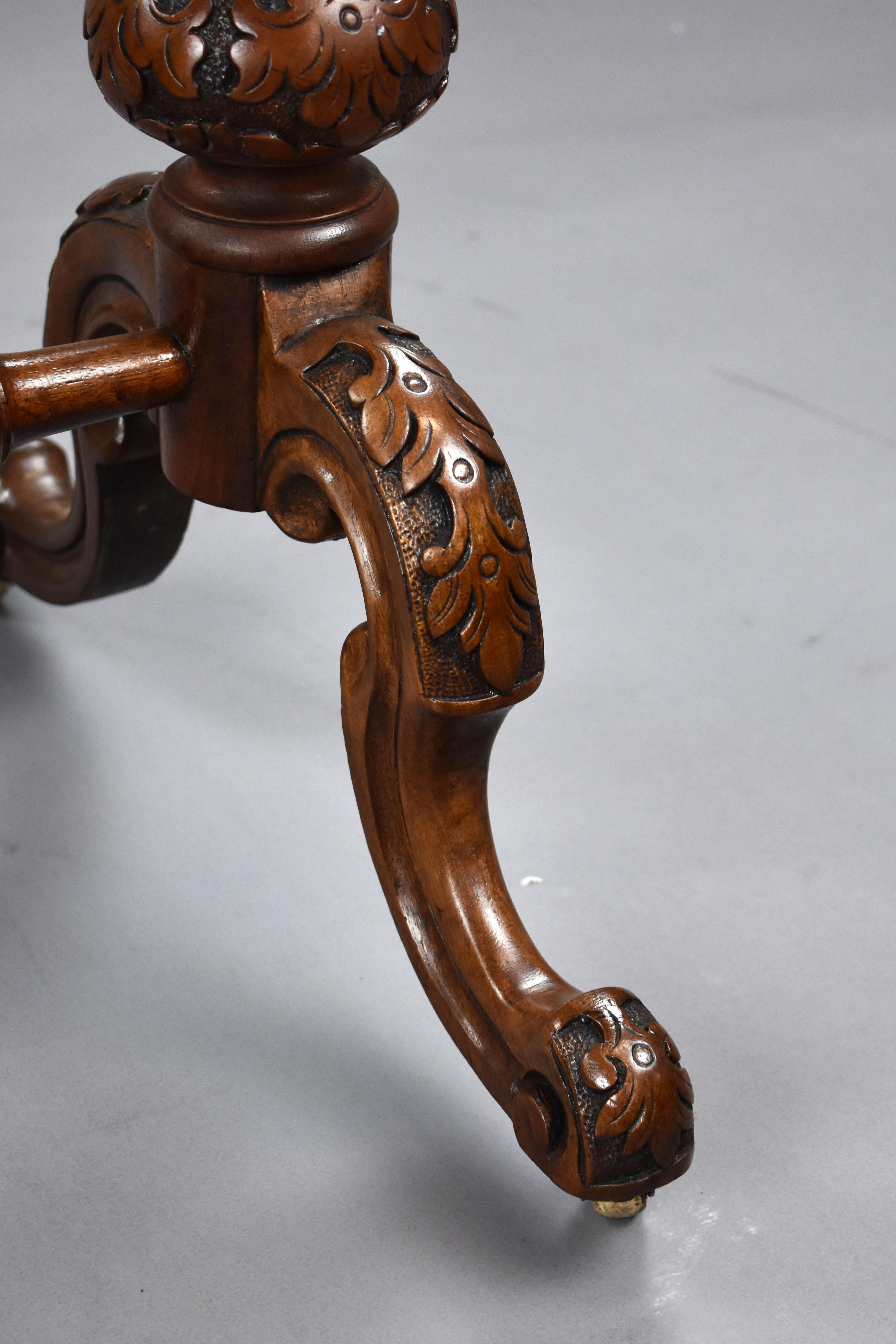 19th Century Victorian Burr Walnut Needlework Table For Sale 10
