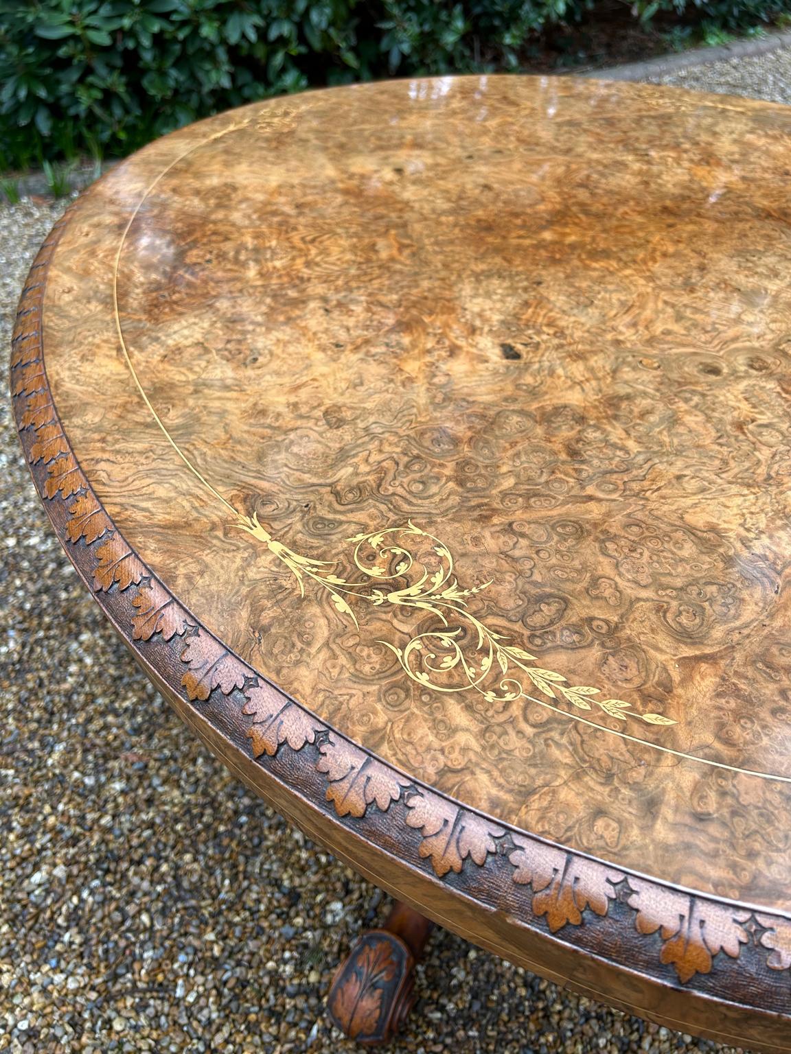 19th Century Victorian Burr Walnut Oval Tilt-Top Breakfast Table In Good Condition In Richmond, Surrey