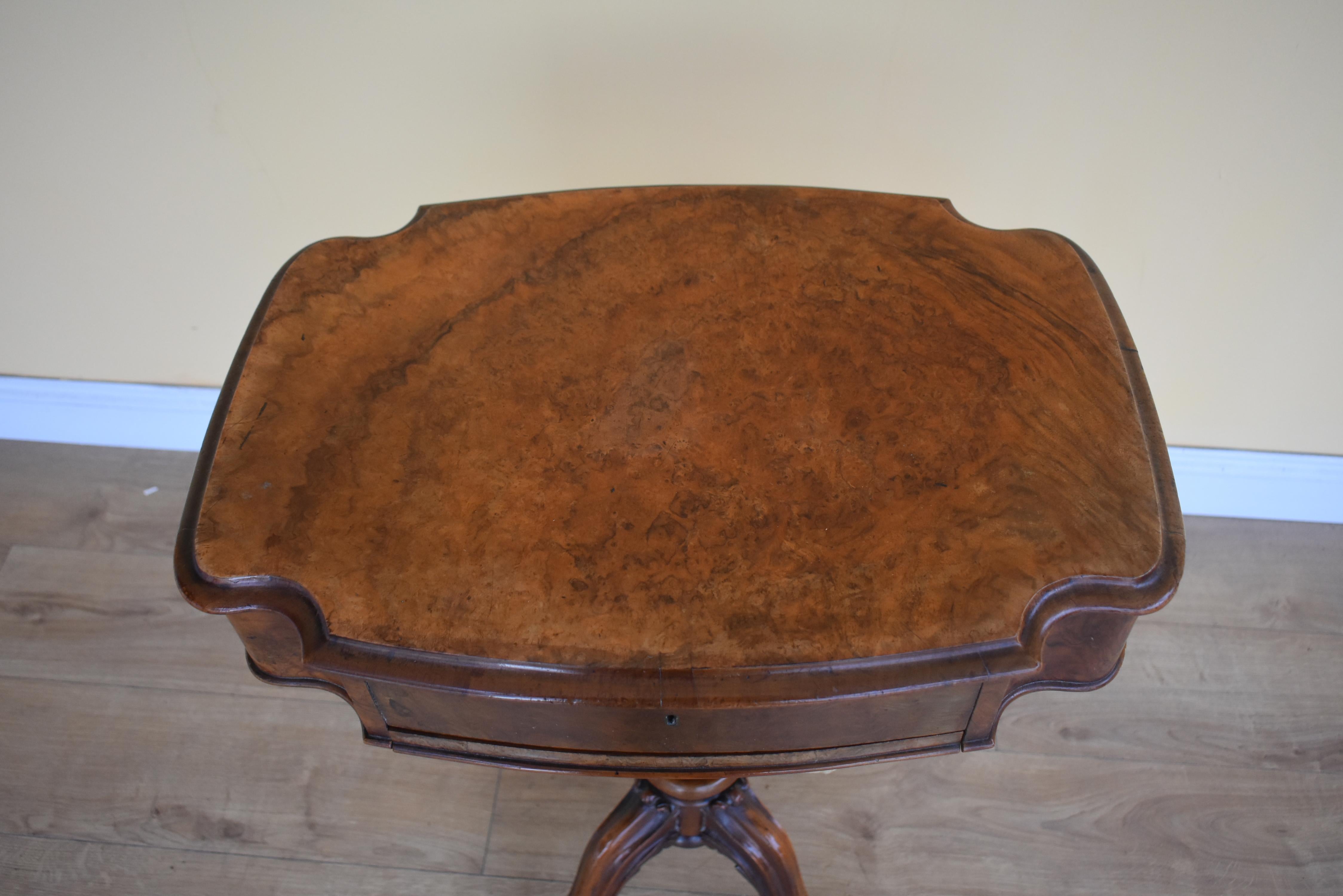 English 19th Century Victorian Burr Walnut Work Table For Sale