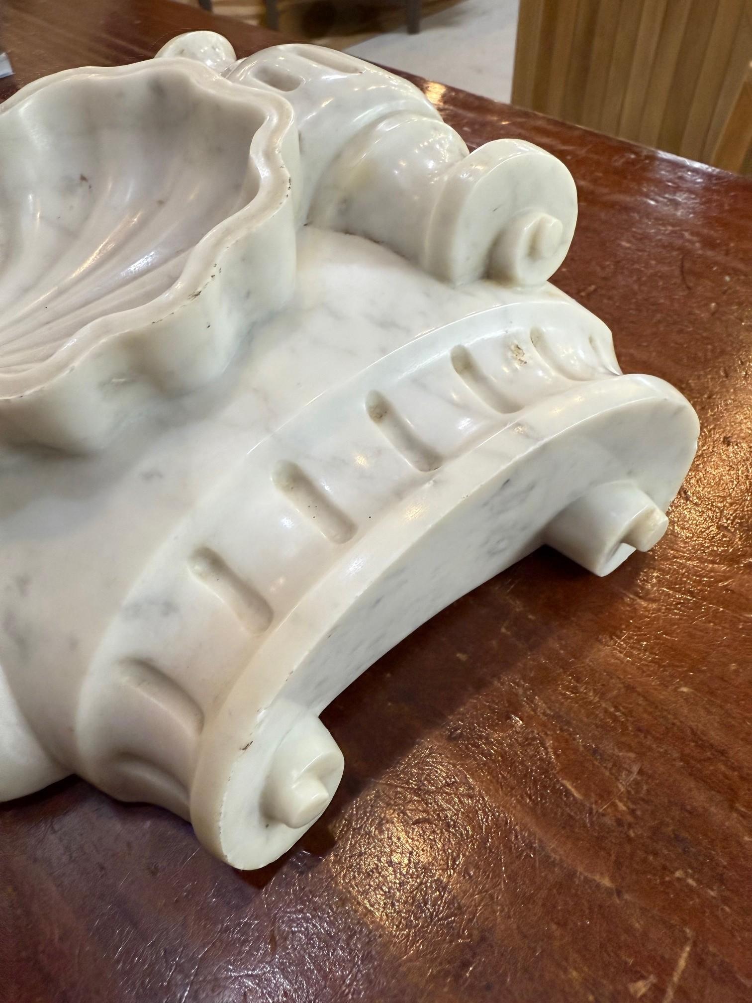 19th Century Victorian Carrara Marble Mantel Keystone For Sale 3