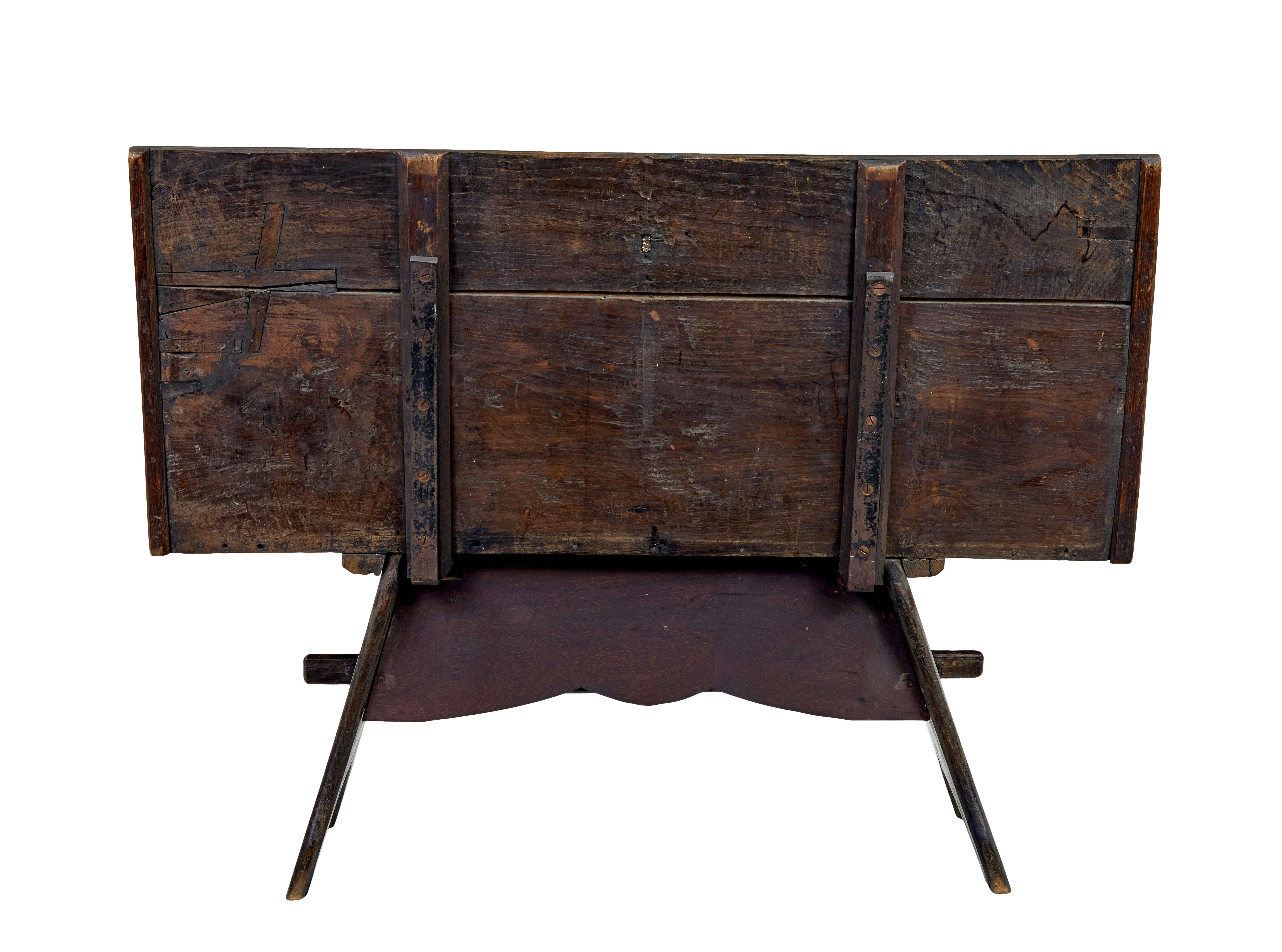 English 19th century Victorian carved oak bench For Sale
