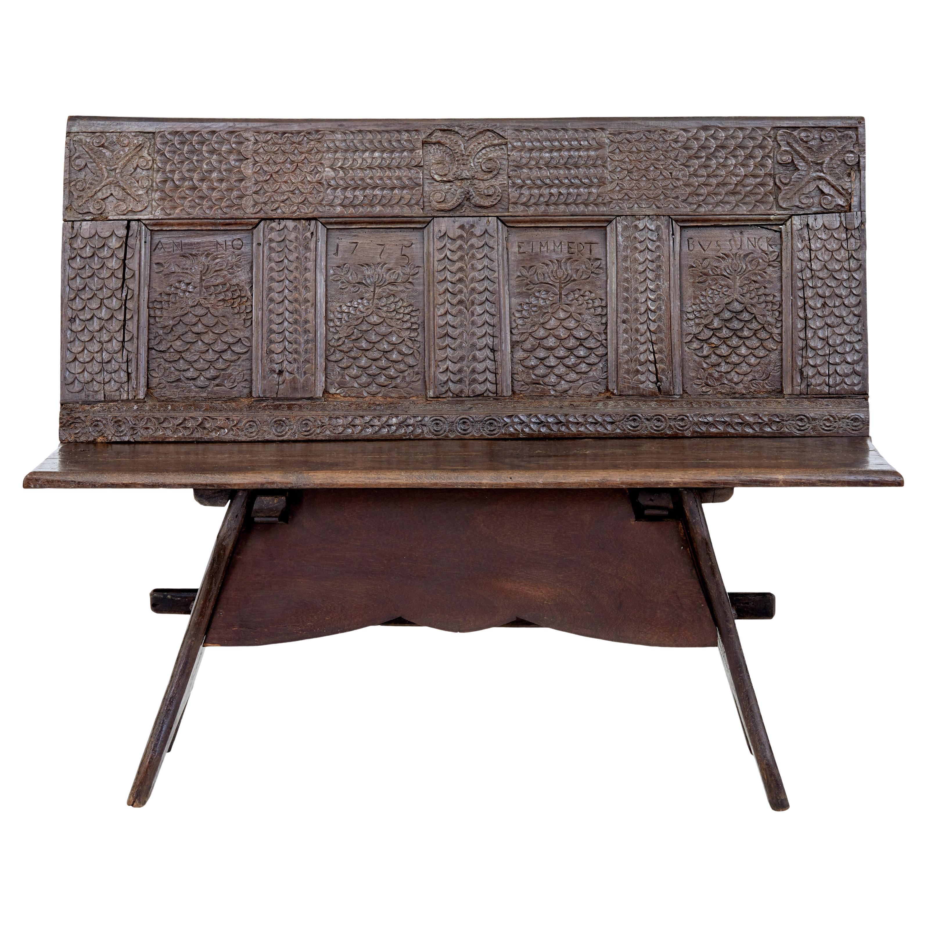 Banc victorien en chêne sculpté du 19e siècle