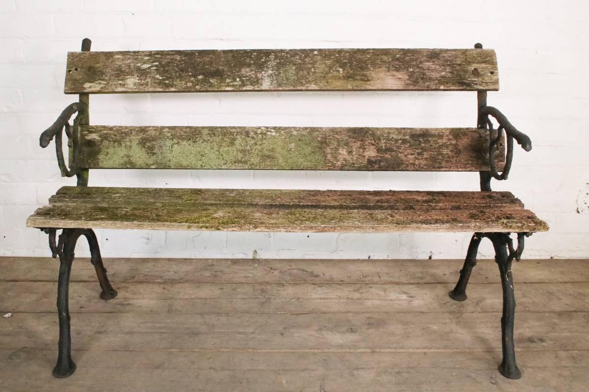 19th Century Victorian Cast Iron Garden Bench In Distressed Condition In Manchester, GB