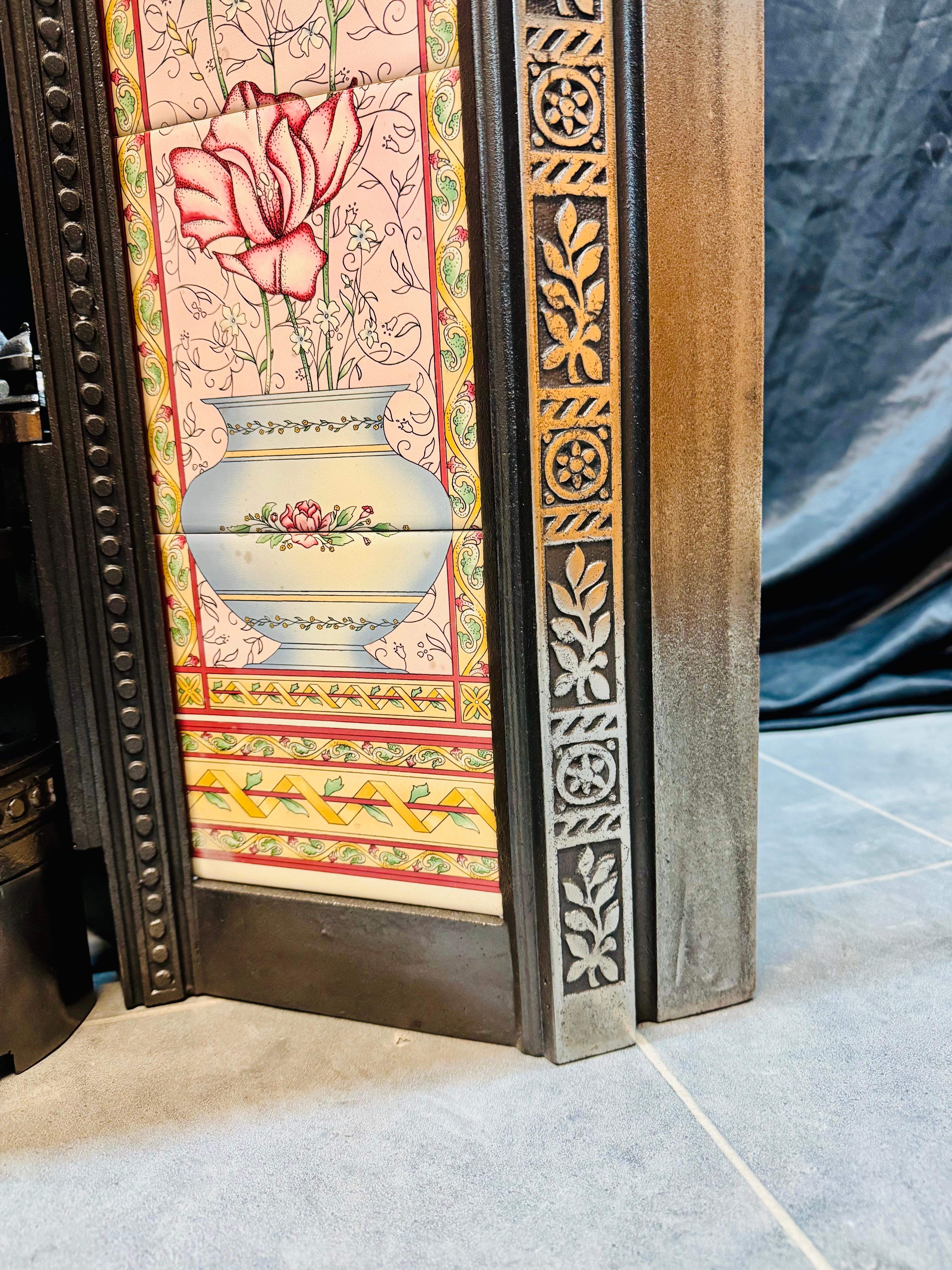 19th Century Victorian Cast Iron Tiled Fireplace Insert. For Sale 8