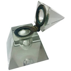 Tintero de cristal victoriano del siglo XIX en forma de pirámide