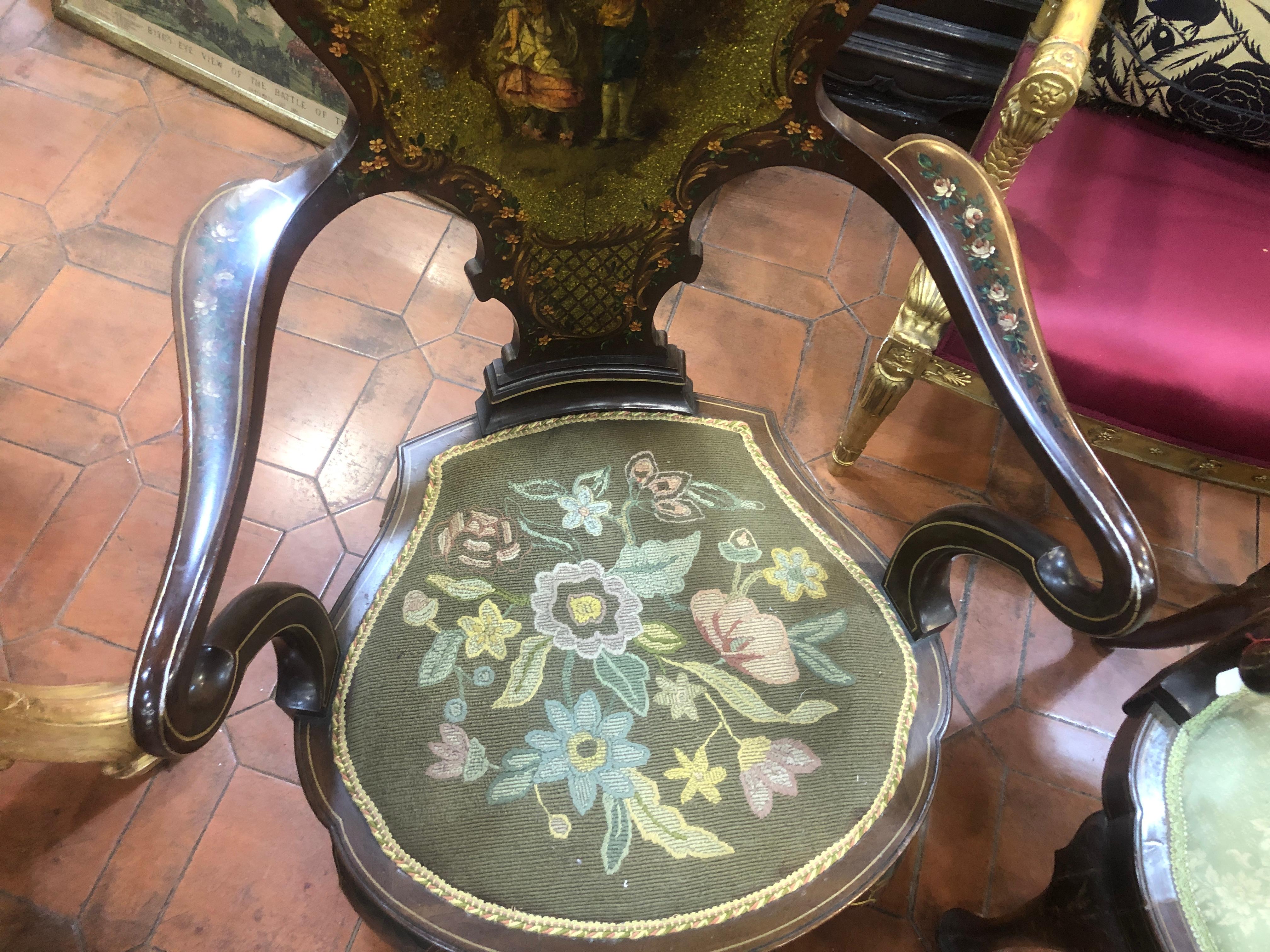Acajou Paire de fauteuils victoriens Edwards & Roberts du 19ème siècle en acajou peint, années 1860 en vente