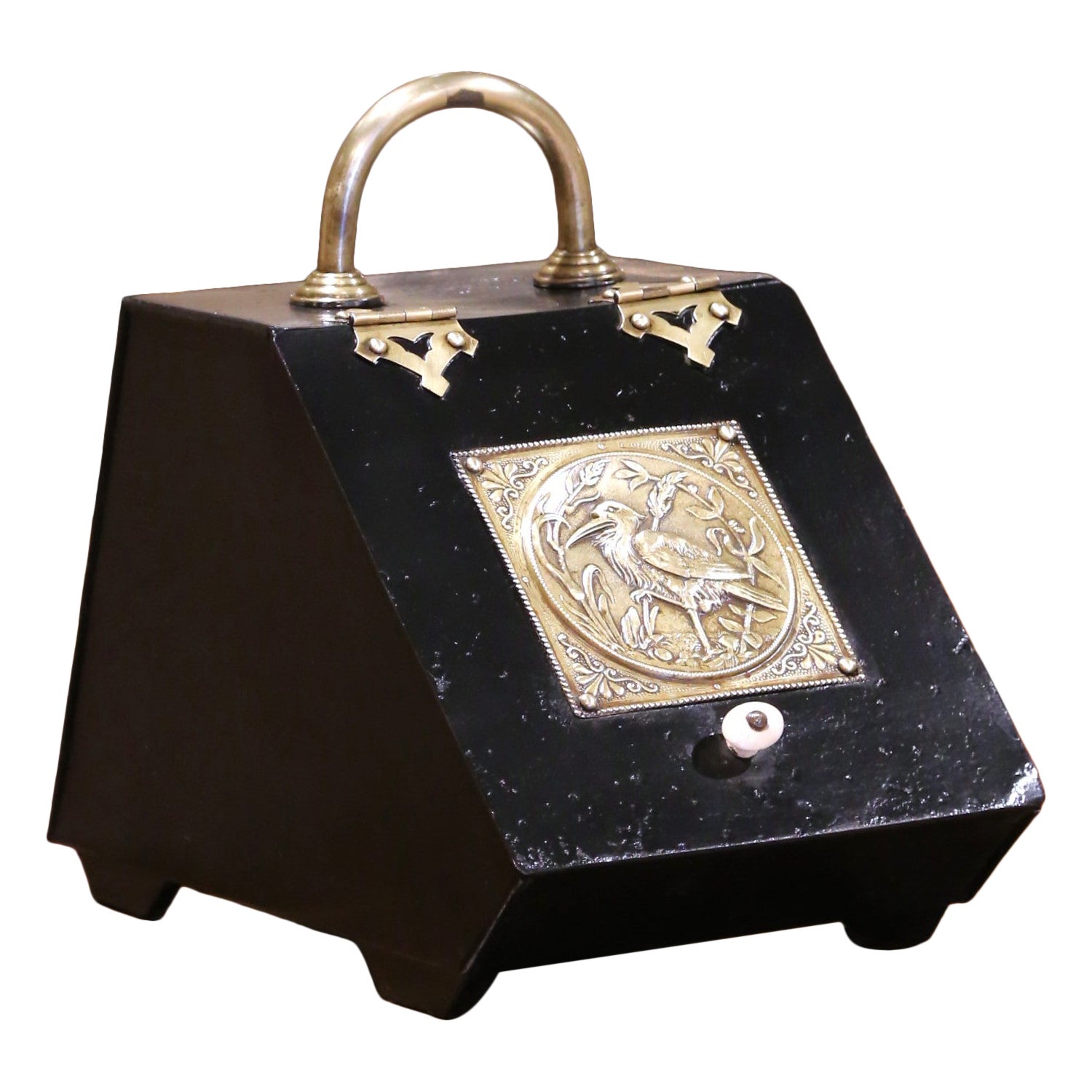 Escudilla inglesa victoriana del siglo XIX de tole negro con placa de pájaro en venta