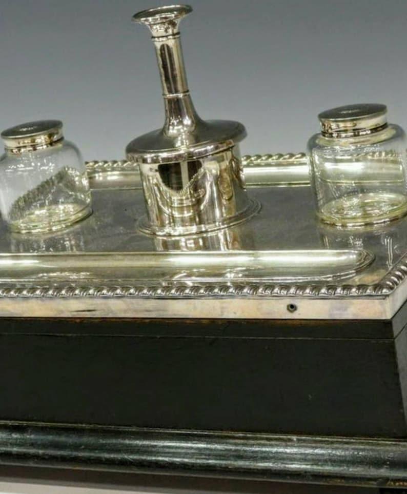 19th Century Victorian English Double Inkwell Desk Set For Sale 1