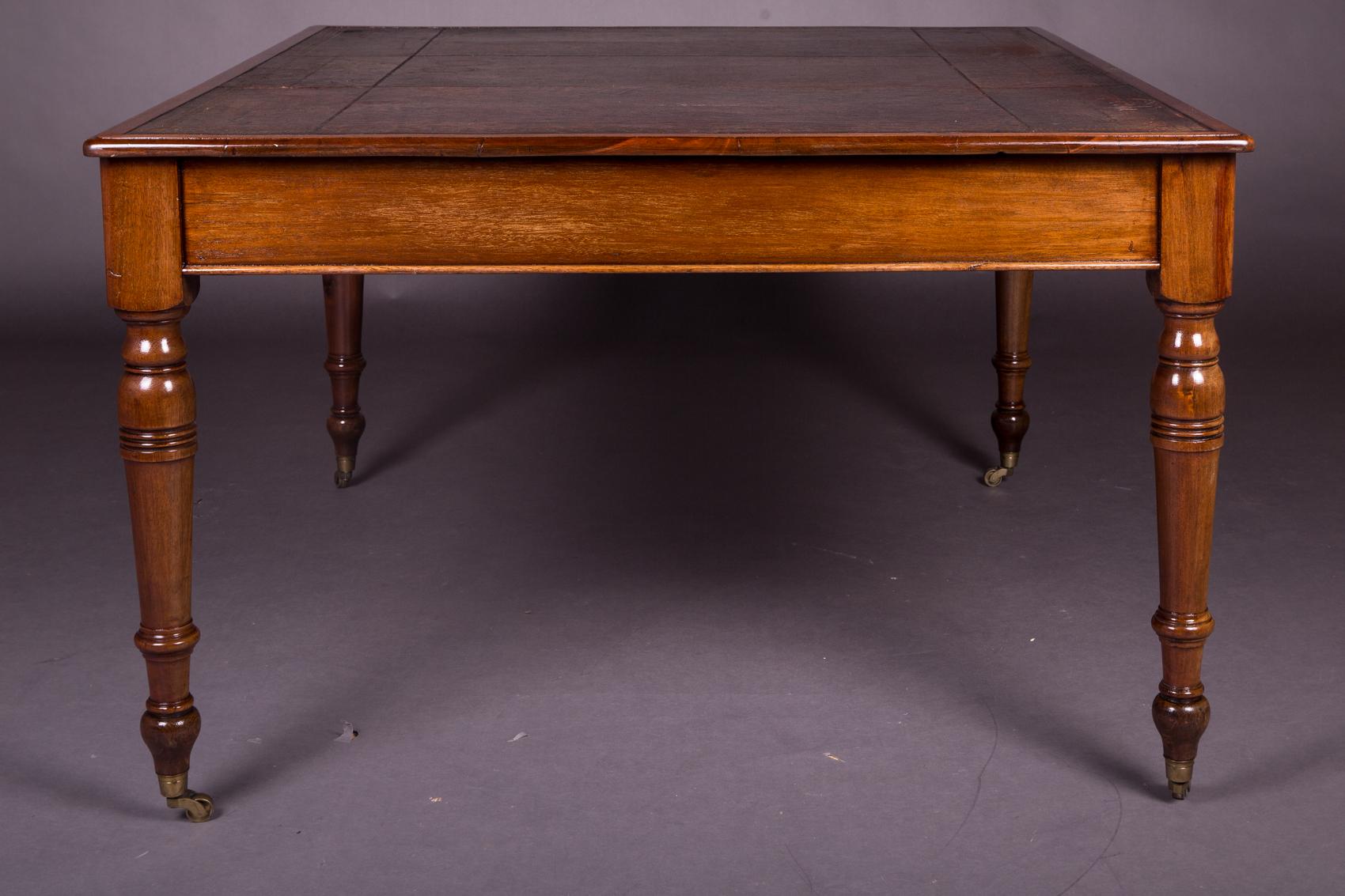 19th Century Victorian English Partner Desk Column Shaped Legs Writing Table 4