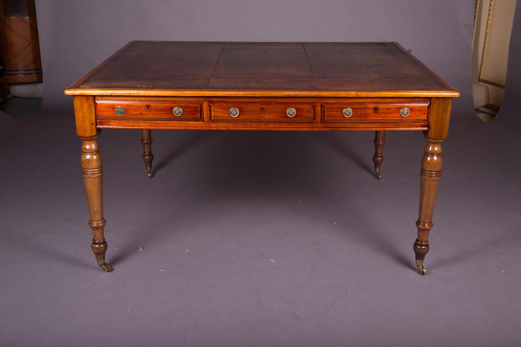 19th Century Victorian English Partner Desk Column Shaped Legs Writing Table 8