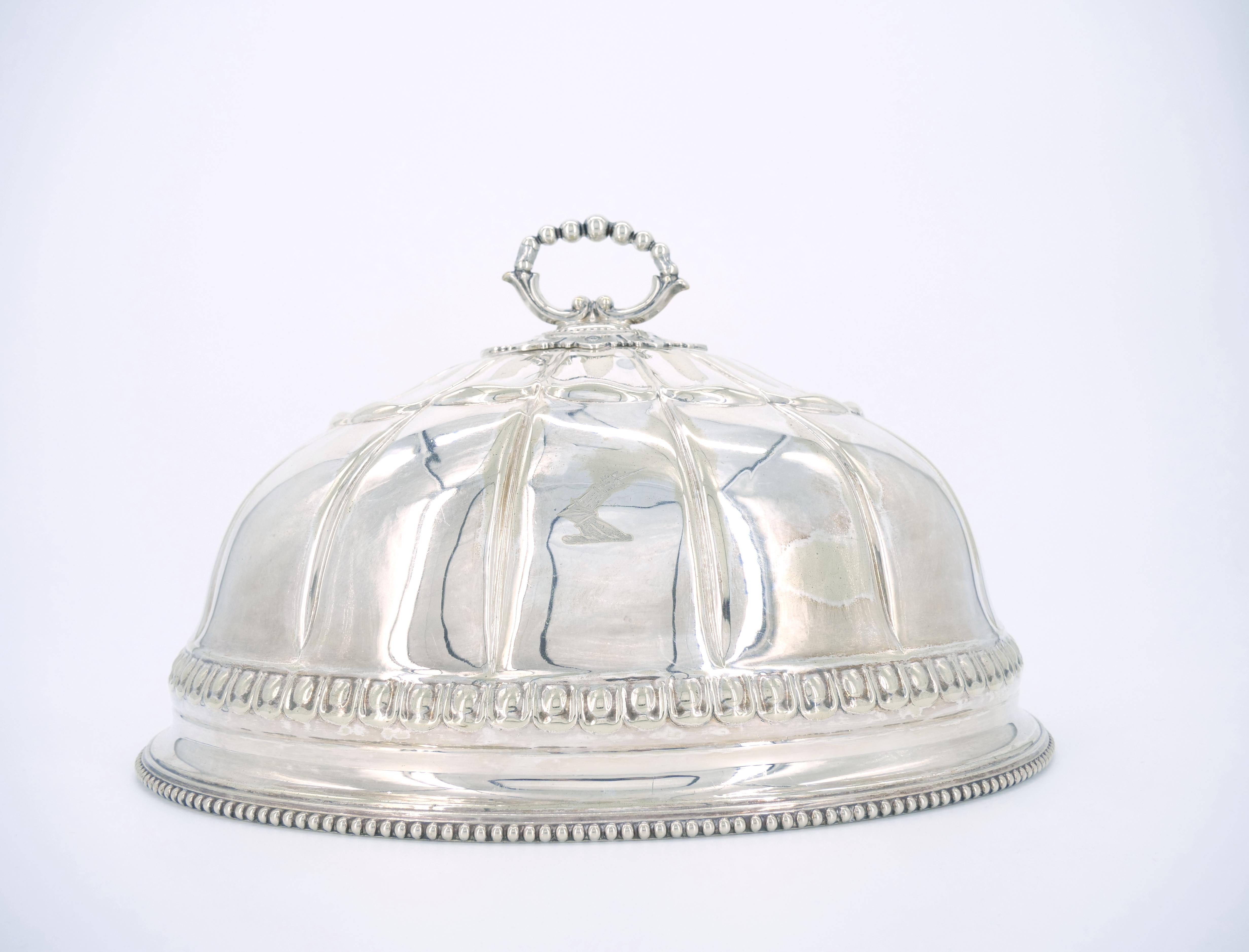 Plaqué argent Dome en métal argenté pour viande victorien anglais du 19ème siècle en vente