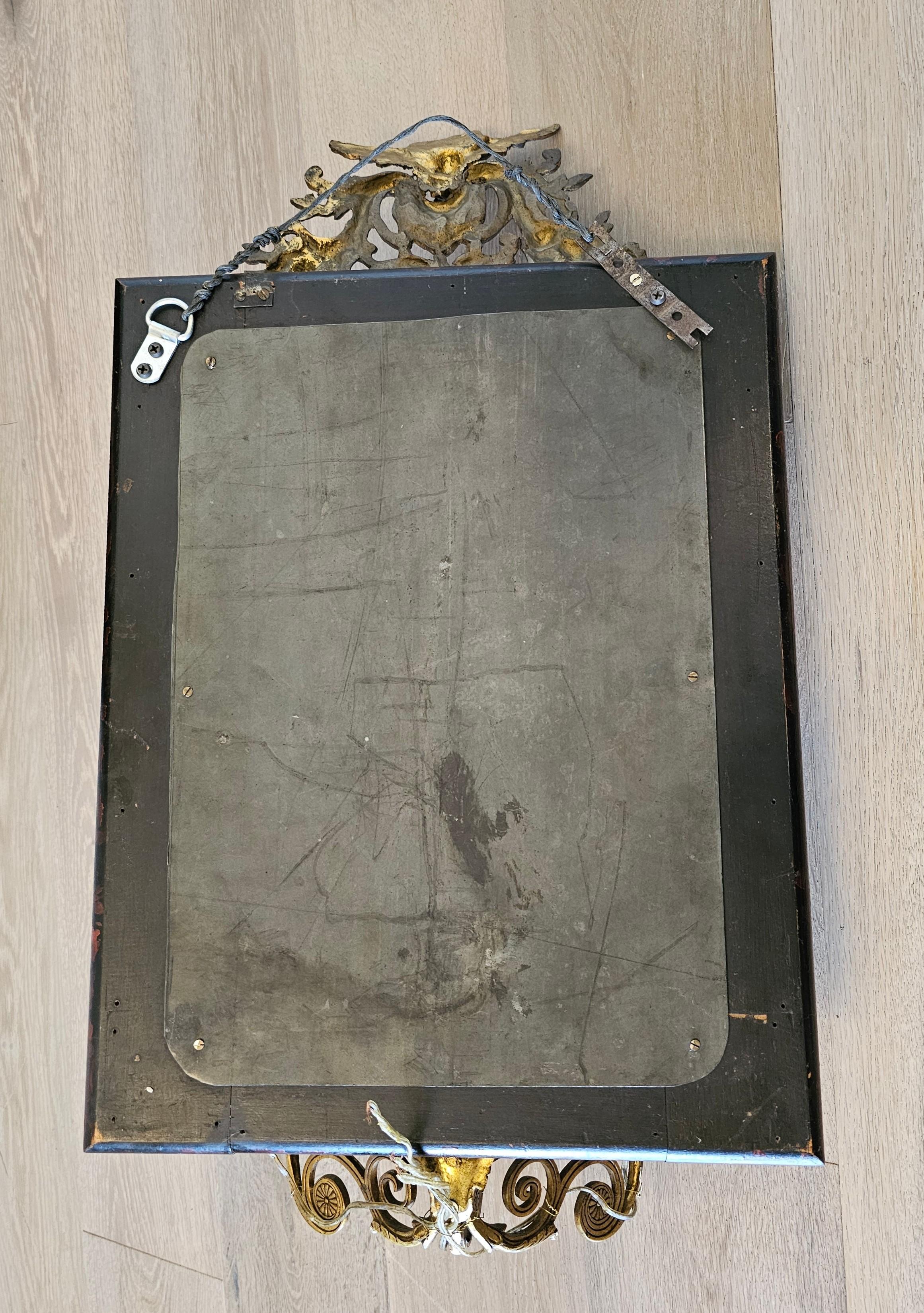 Lampada da parete con specchio montato in bronzo dorato del XIX secolo in vendita 9