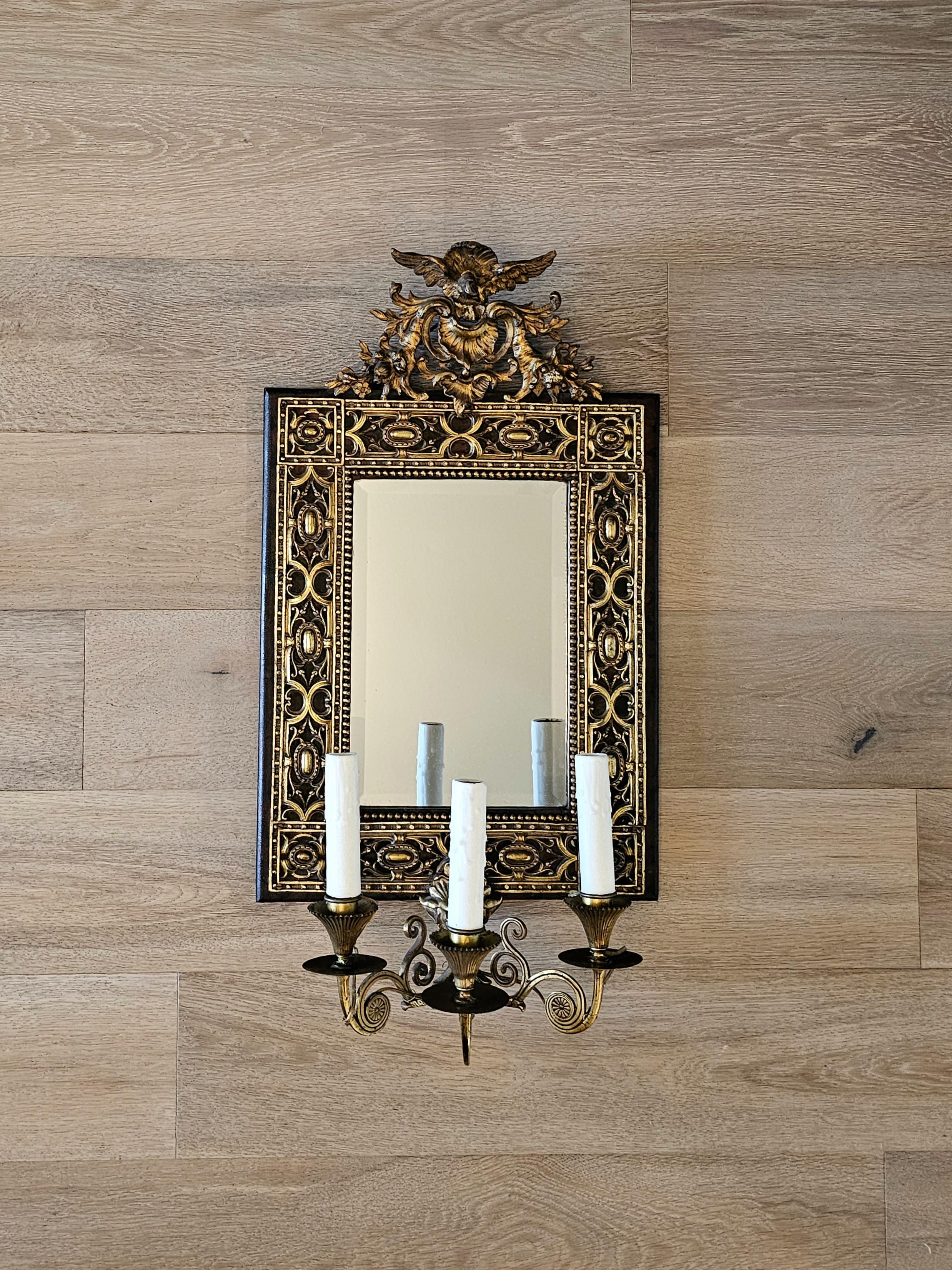 Lampada da parete con specchio montato in bronzo dorato del XIX secolo in vendita 12