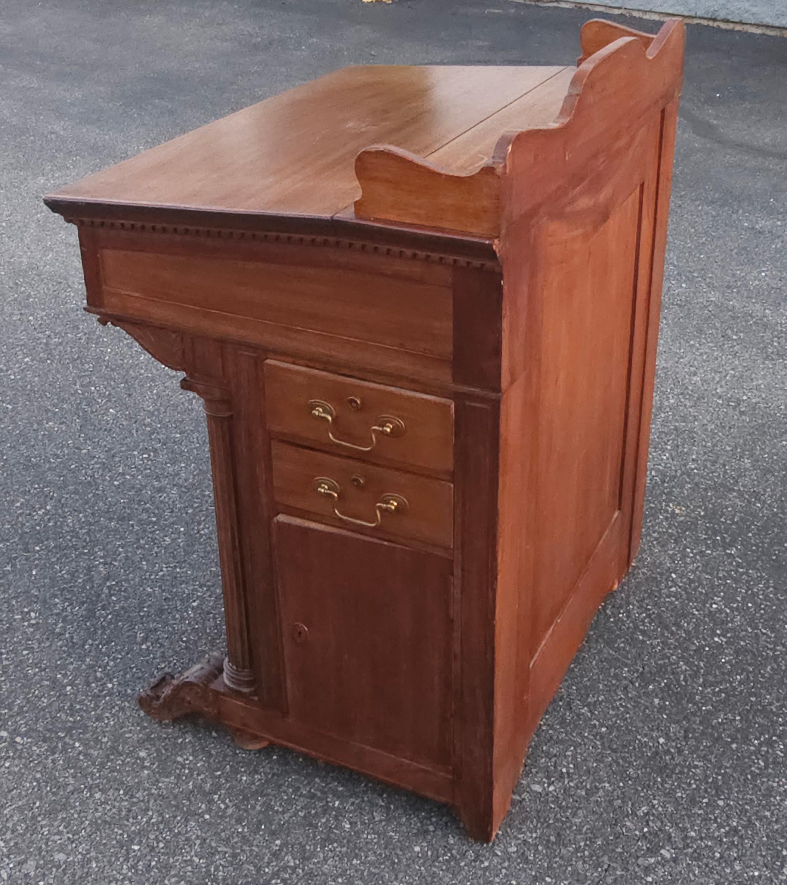 19th Century Victorian Five-Drawer Walnut Davenport Desk For Sale 9