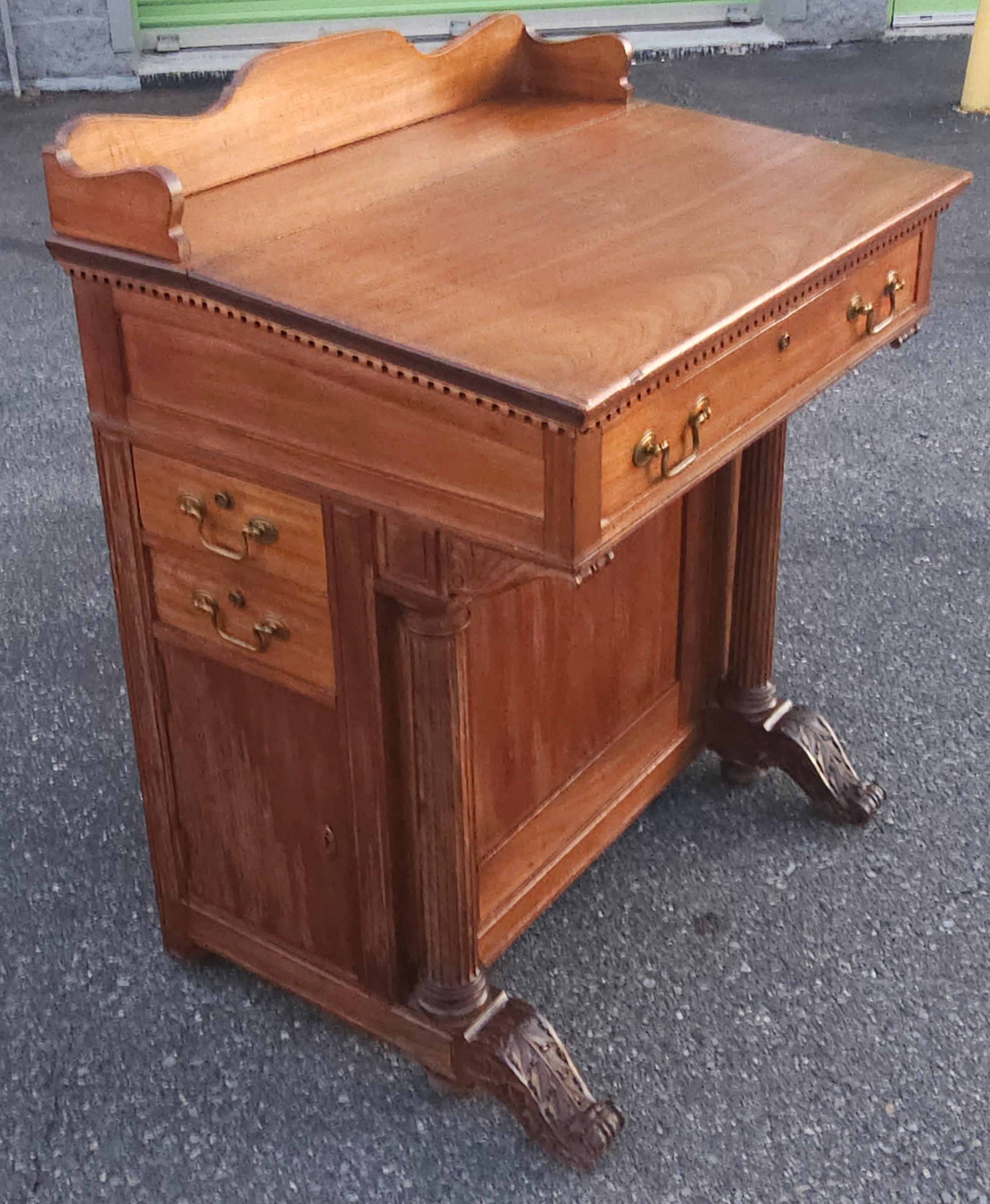 19th Century Victorian Five-Drawer Walnut Davenport Desk For Sale 4