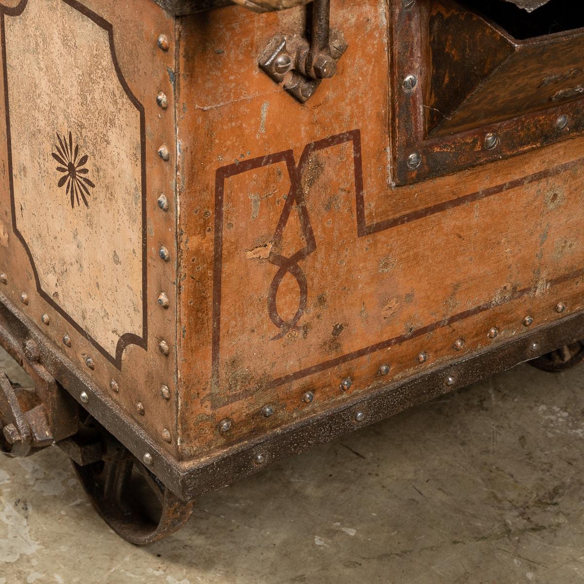 19th Century Victorian Freight Carriage with Oak Top, circa.1880 For Sale 7