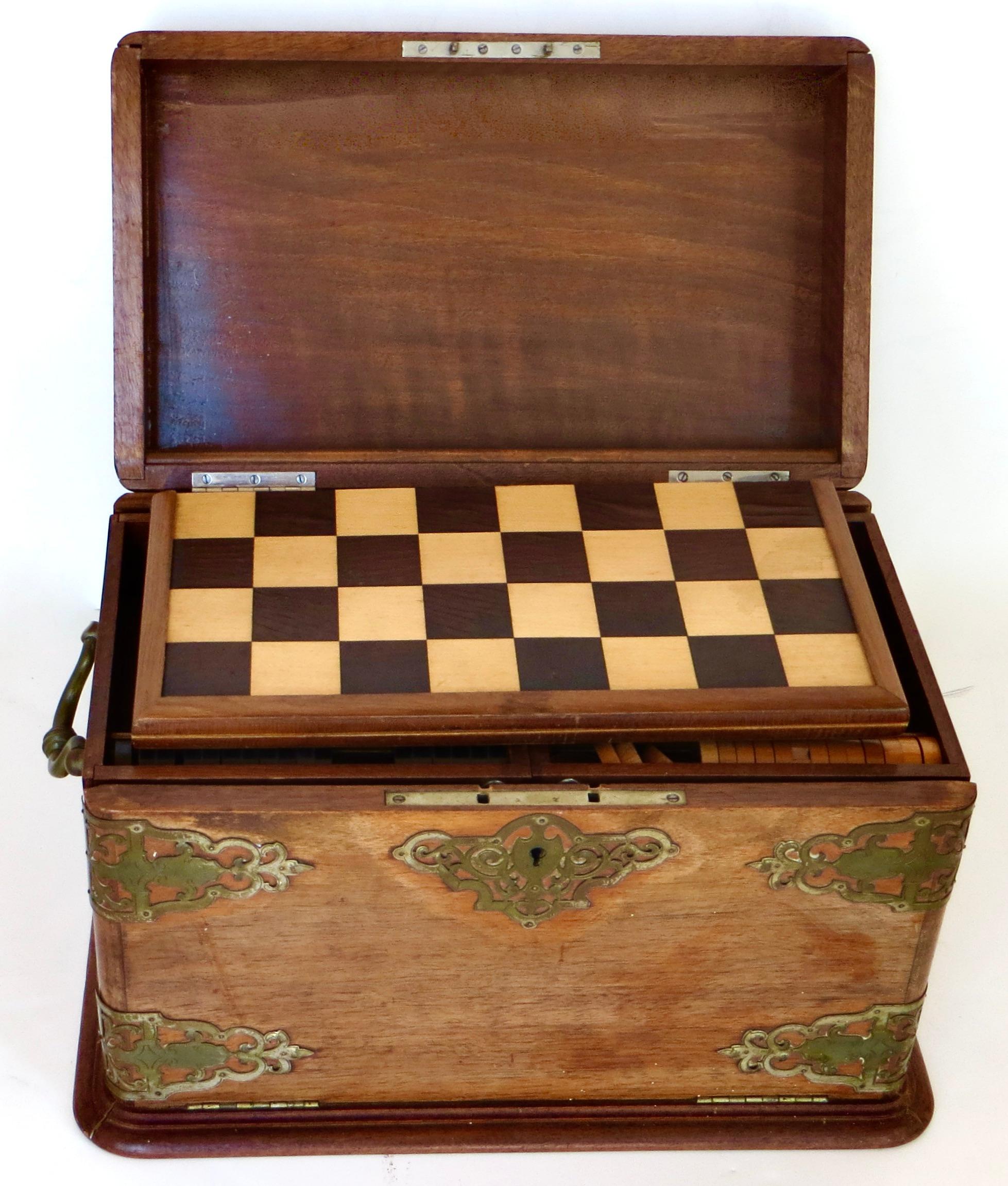 19th Century Victorian Games Box Compendium, England, Circa 1895 For Sale 5