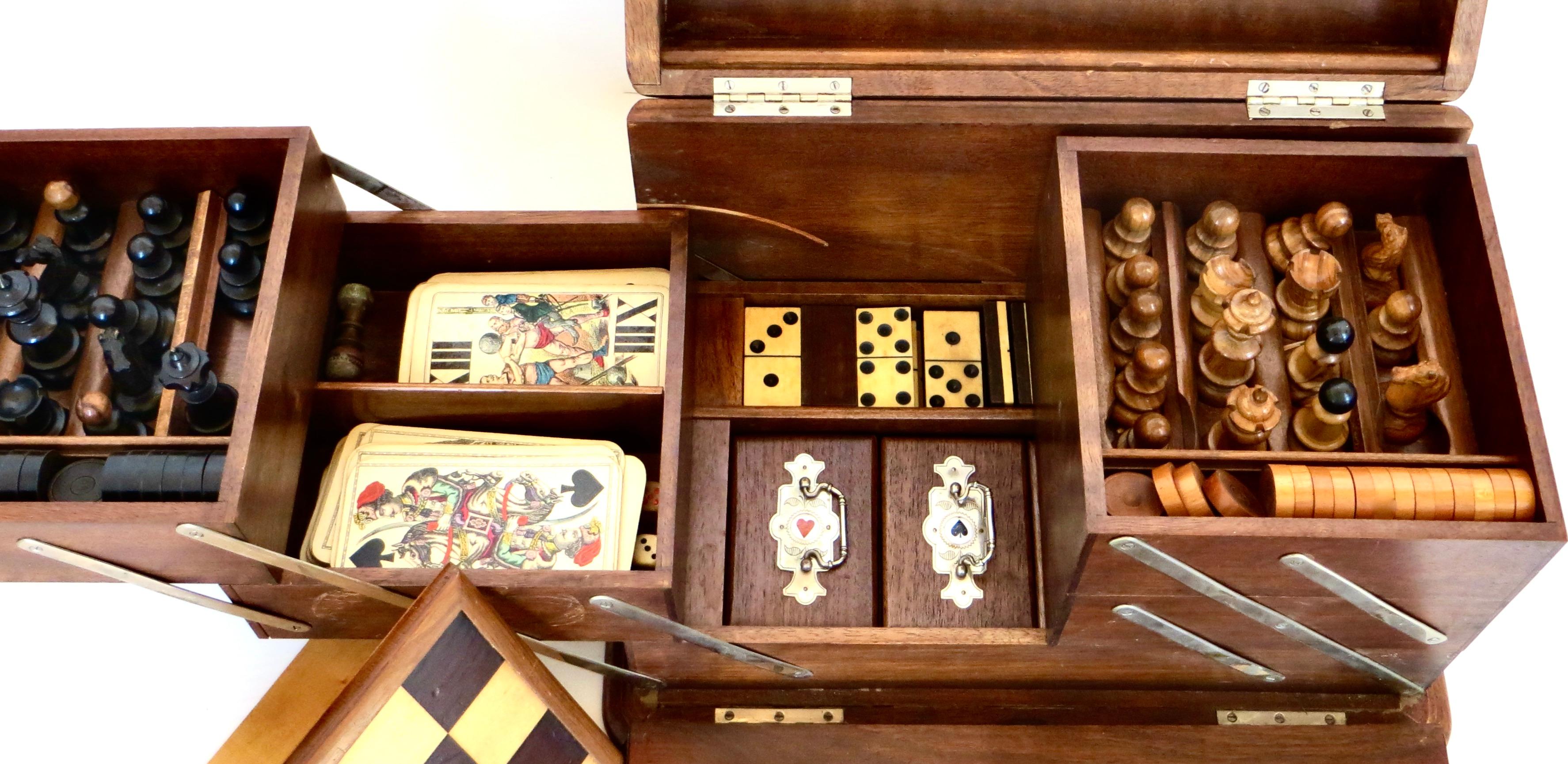 19th Century Victorian Games Box Compendium, England, Circa 1895 For Sale 1