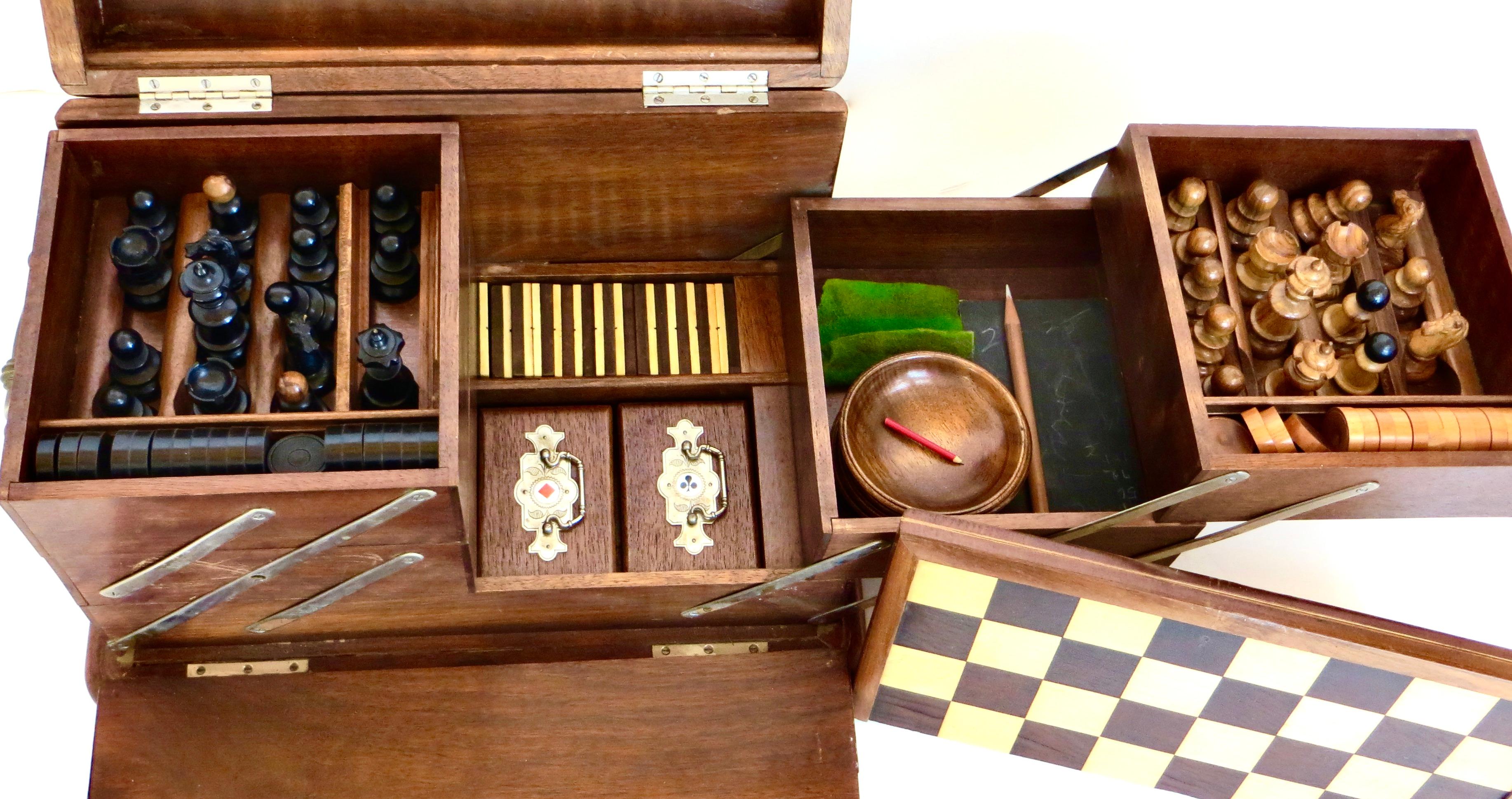 19th Century Victorian Games Box Compendium, England, Circa 1895 For Sale 2