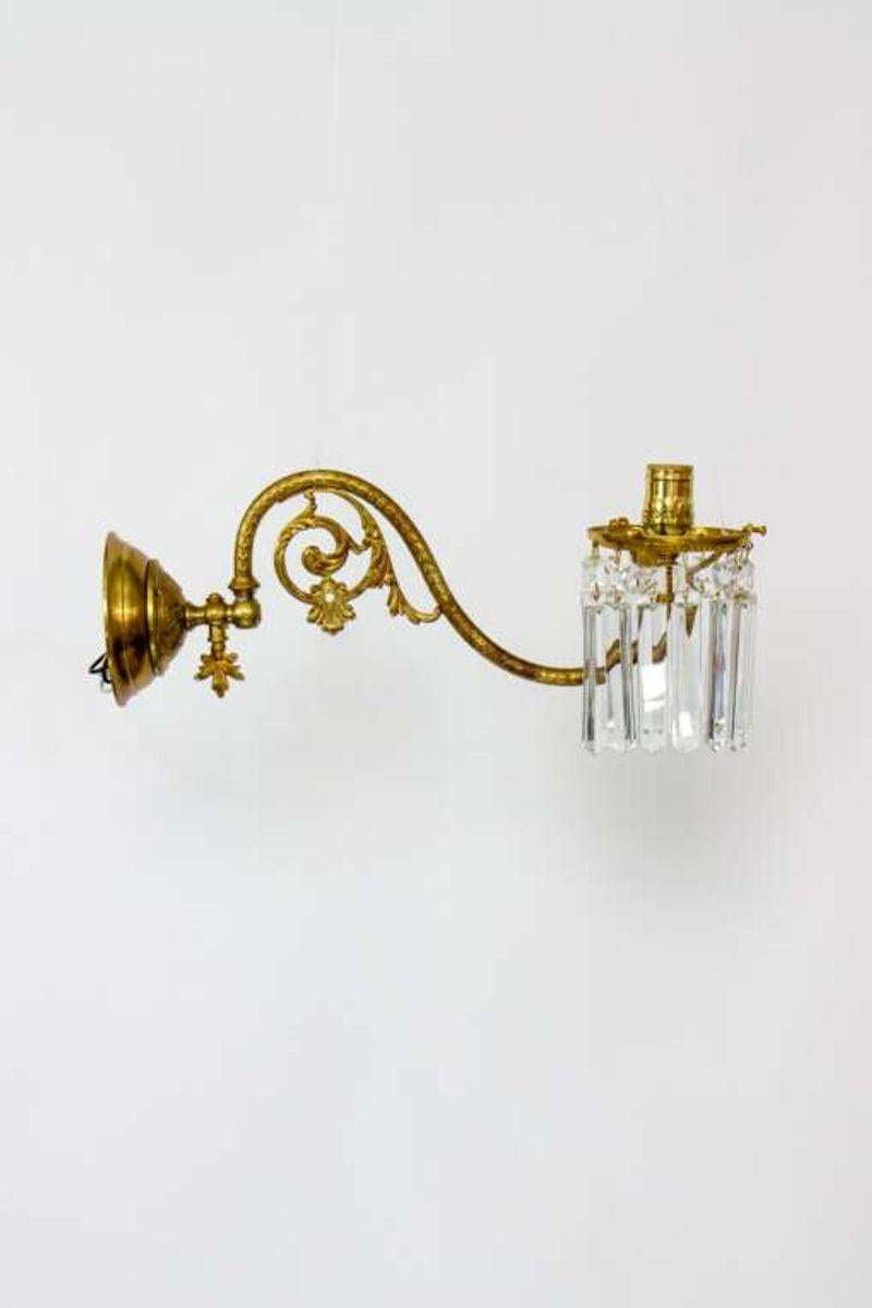 19th Century Victorian Gilt Brass Sconces, a Pair 6