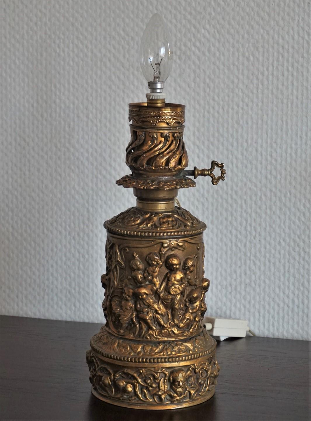 Etched 19th Century Victorian Gilt Bronze Oil Lamp Converted to Electric, Table Lamp