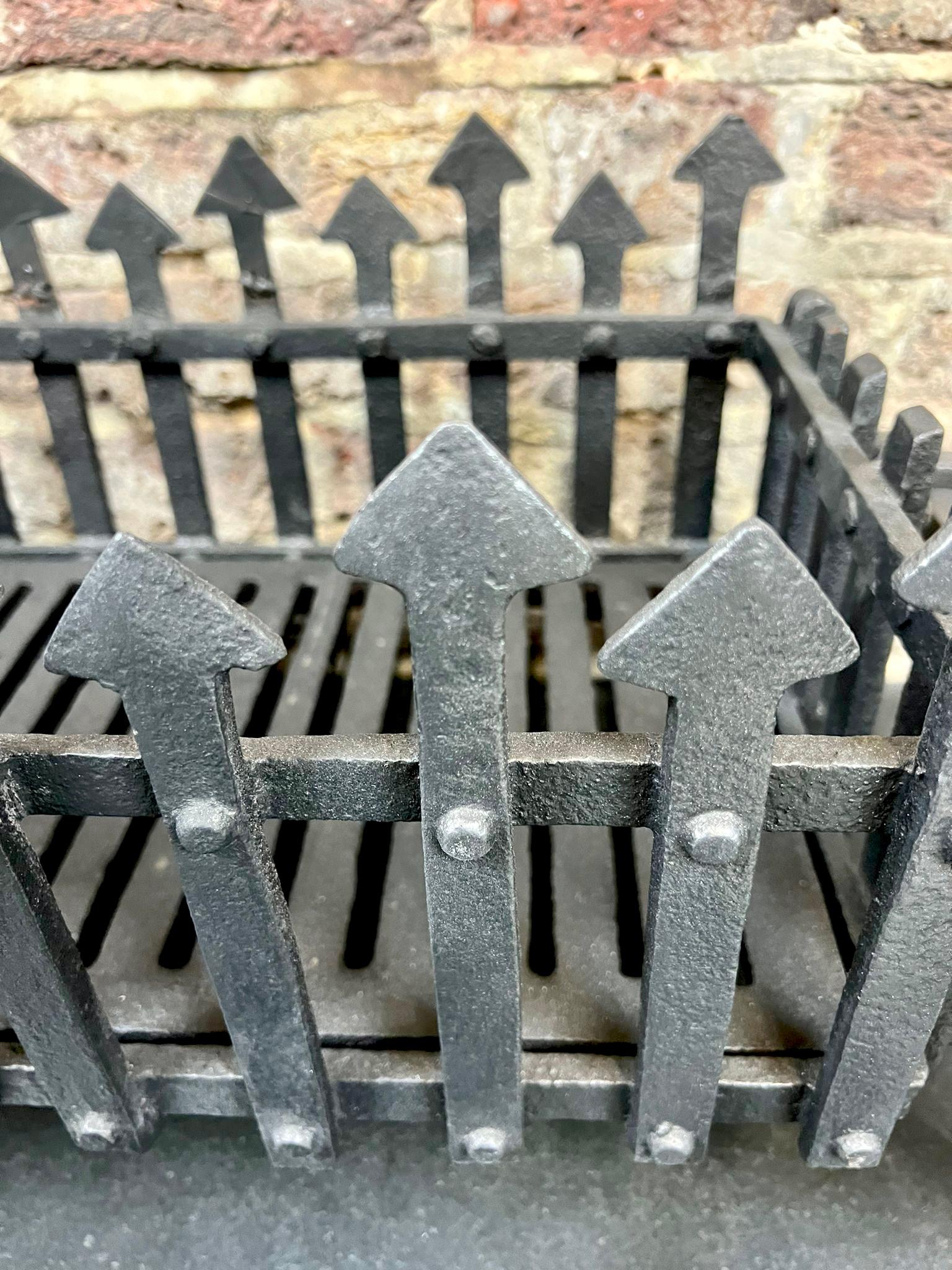 19th Century Victorian Gothic Fireplace Grate For Sale 1