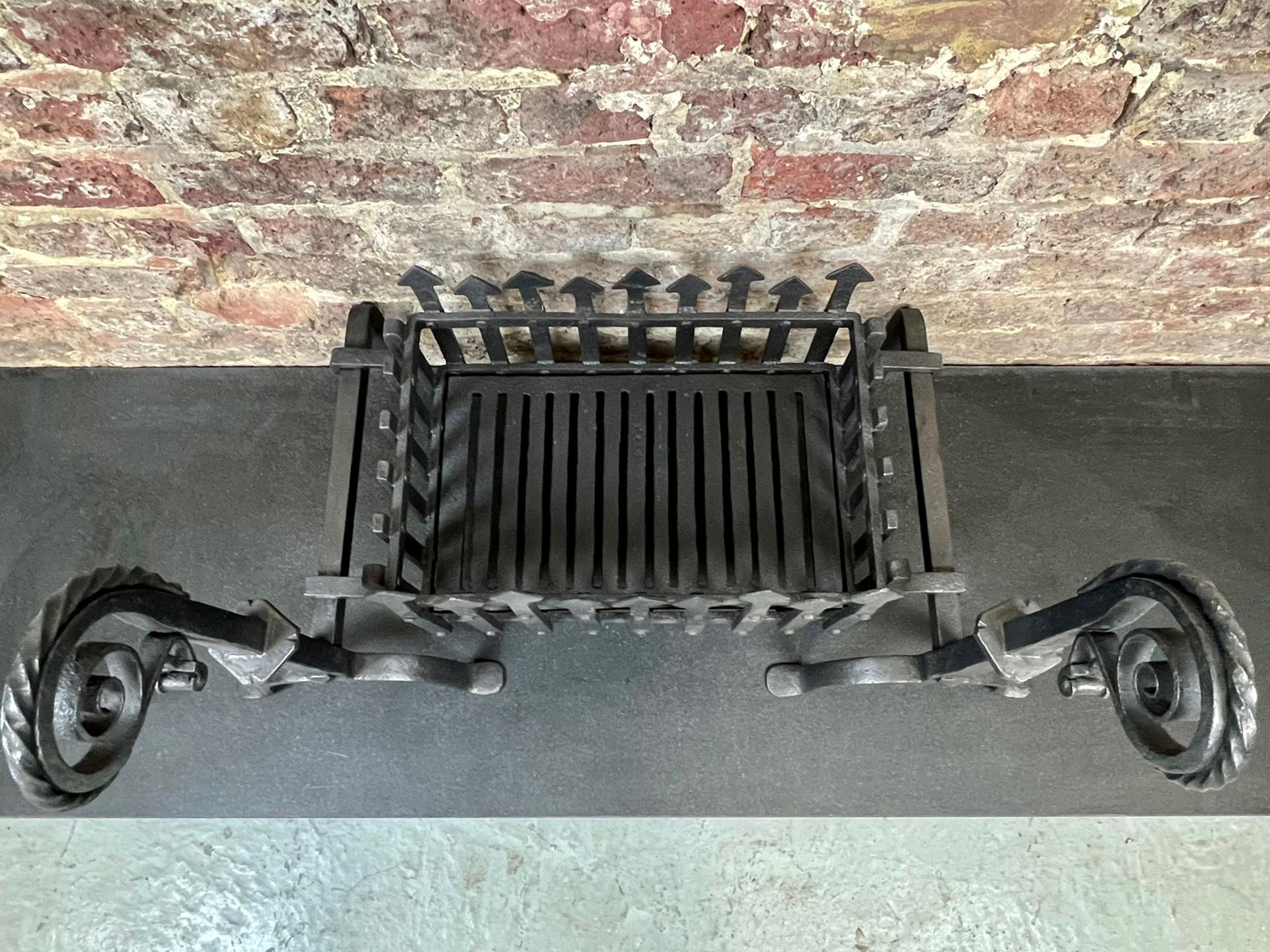 19th Century Victorian Gothic Fireplace Grate For Sale 2