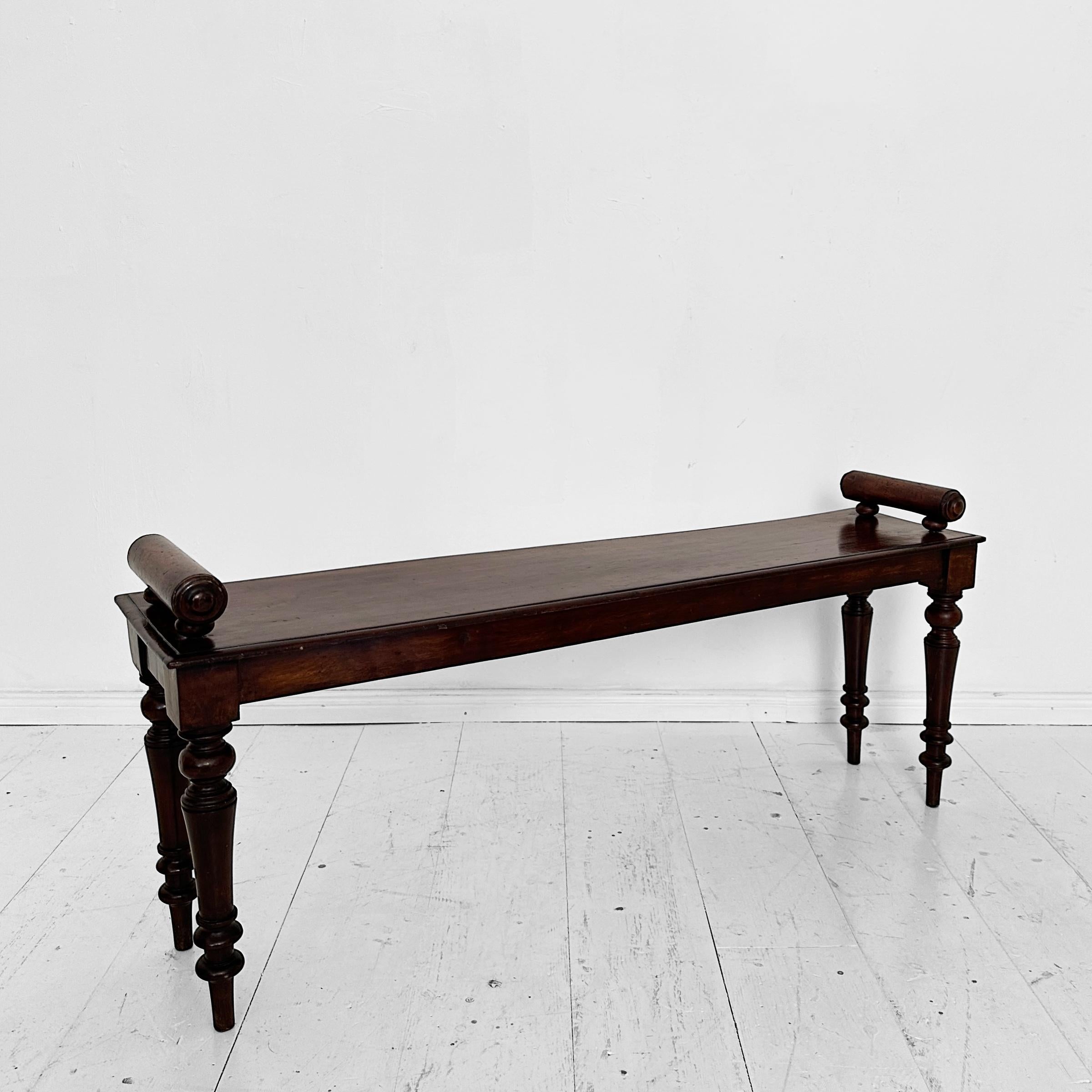 Panca da sala vittoriana del XIX secolo in legno rosso-marrone, Inghilterra, 1870 ca. in vendita 3