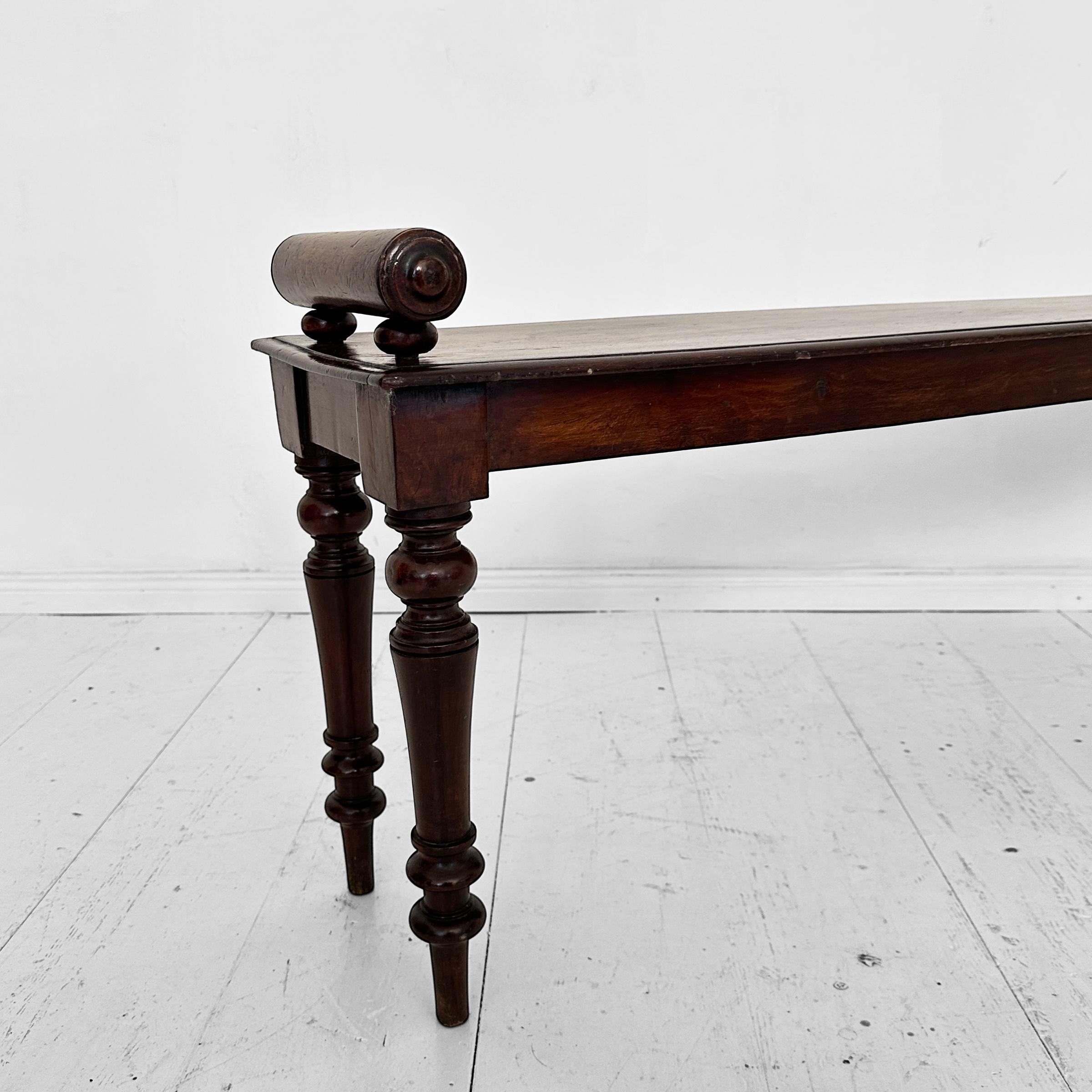 Panca da sala vittoriana del XIX secolo in legno rosso-marrone, Inghilterra, 1870 ca. in vendita 5